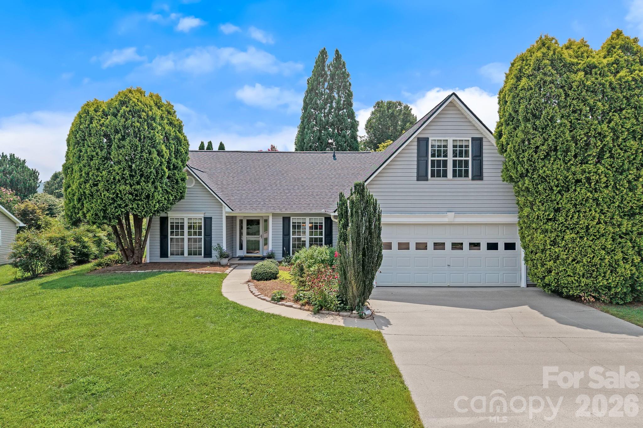 Single Family Residence at 200 Planters Creek Road, Fletcher, photo 32 of 39