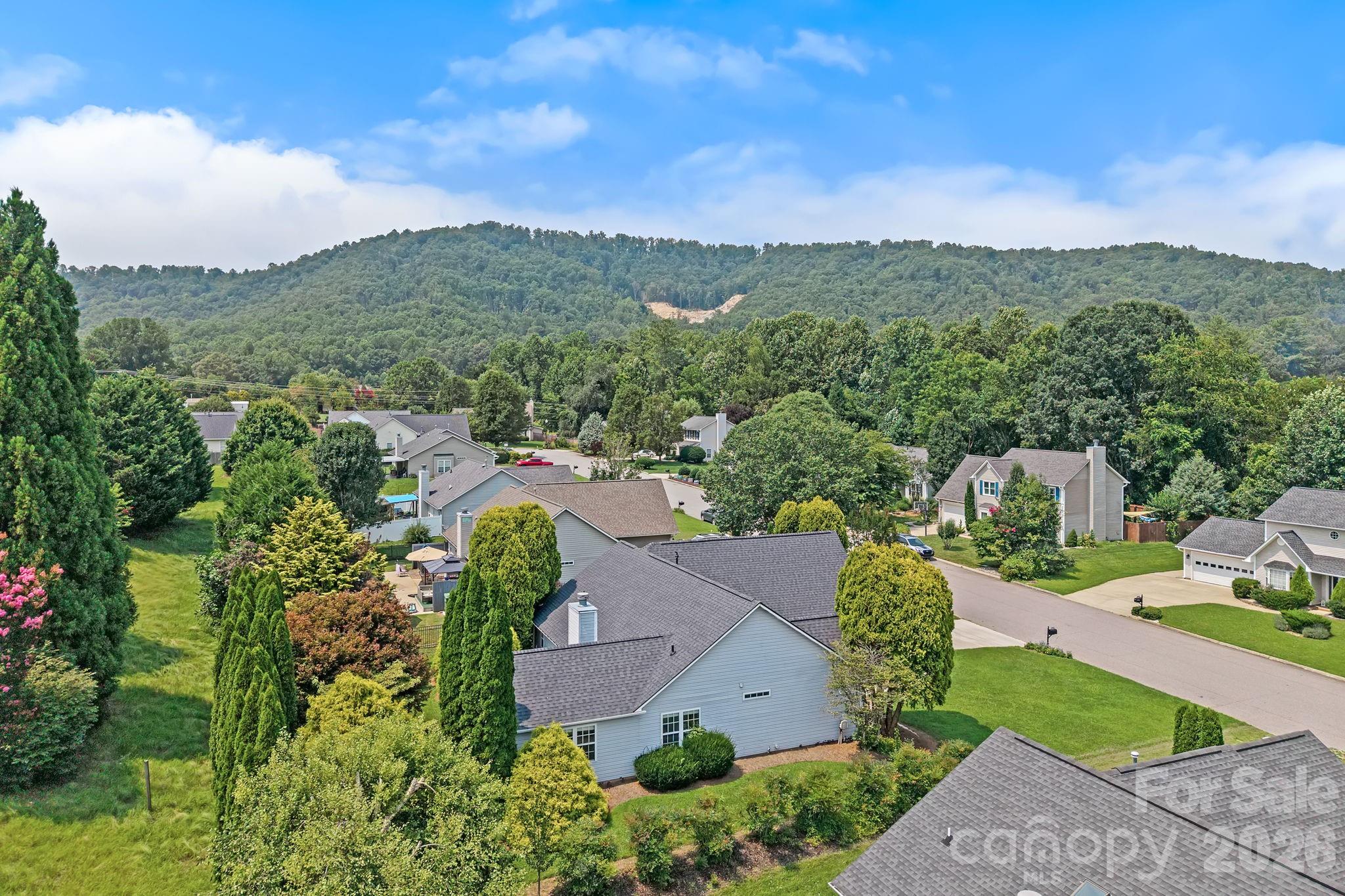 Single Family Residence at 200 Planters Creek Road, Fletcher, photo 33 of 39