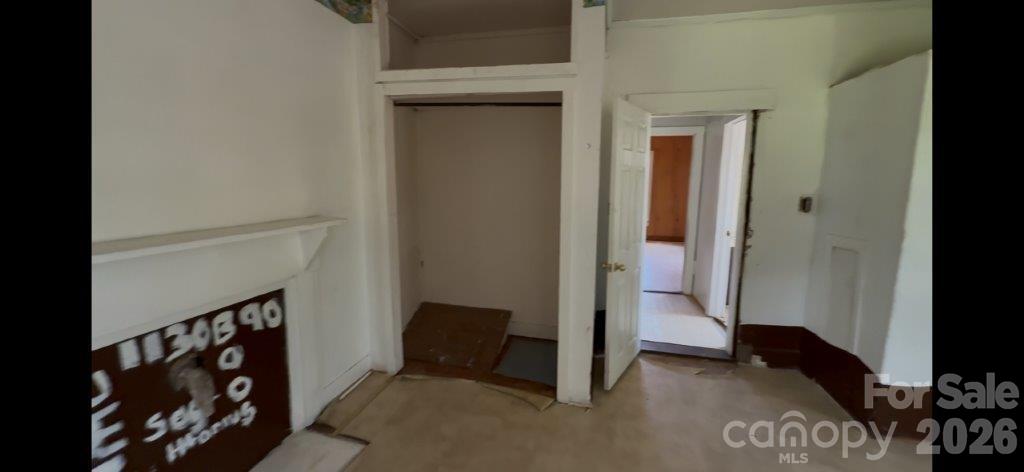 Single Family Residence at 614 Saluda Road, Chester, photo 9 of 18