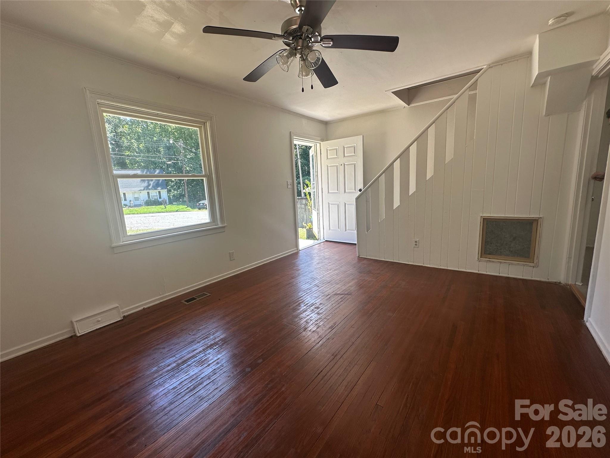 Living room - 1005 William Drive, Winston Salem