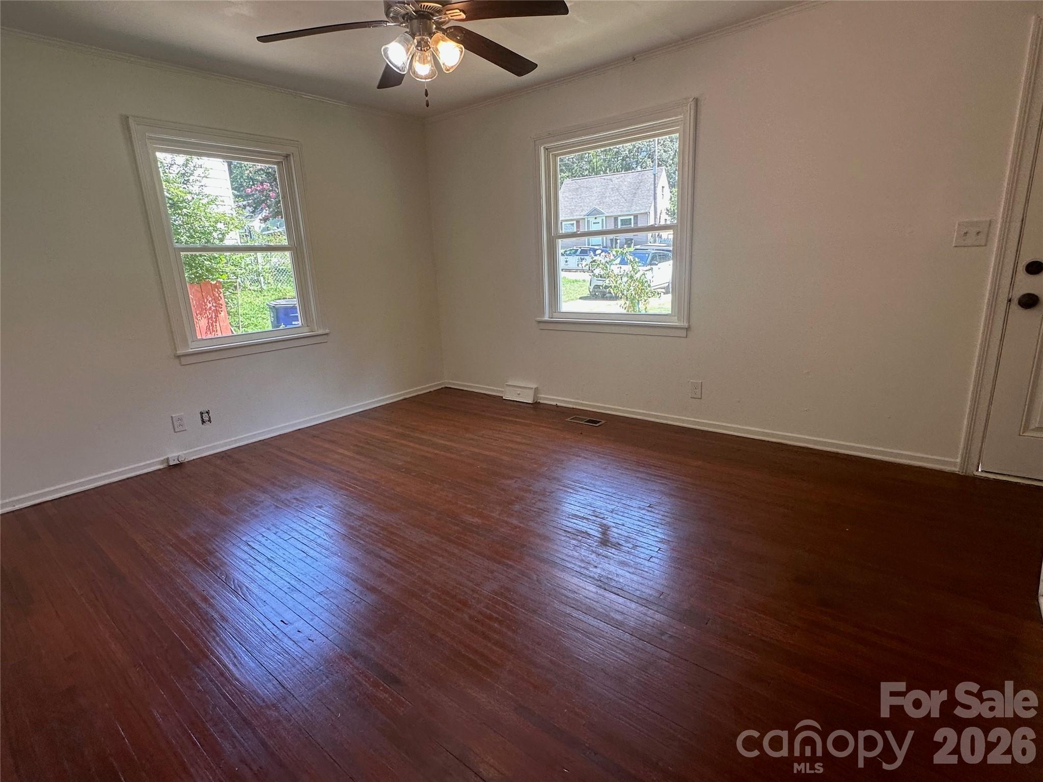 Living room - 1005 William Drive, Winston Salem