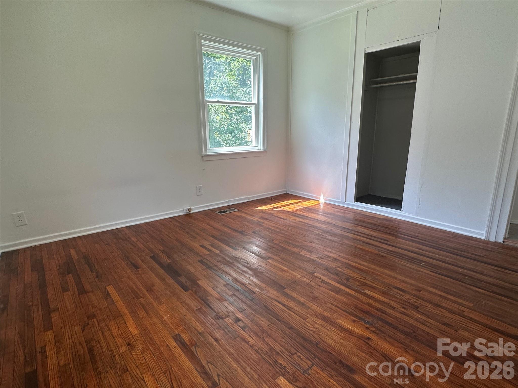 Main level bedroom - 1005 William Drive, Winston Salem