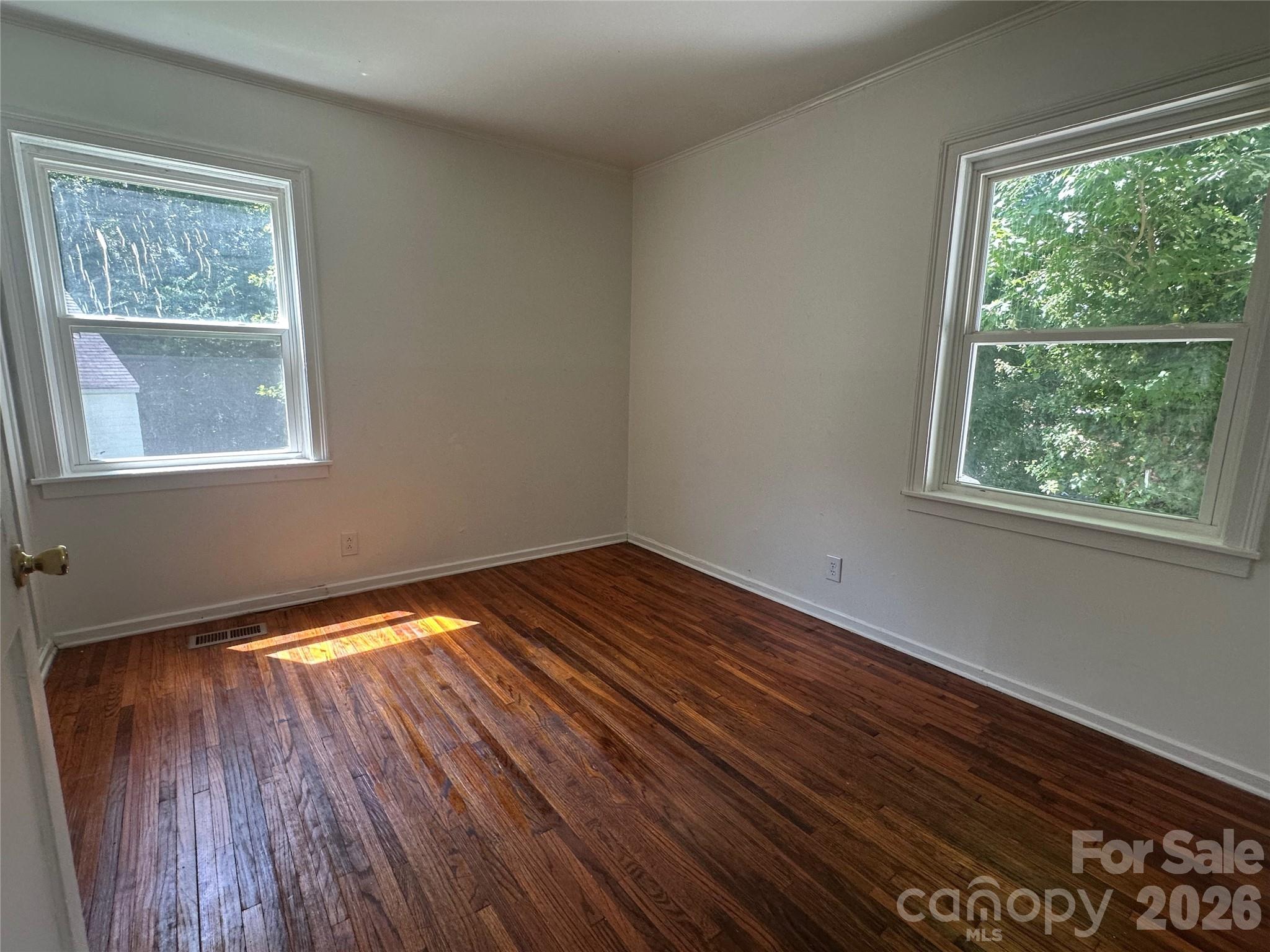 Main level bedroom - 1005 William Drive, Winston Salem