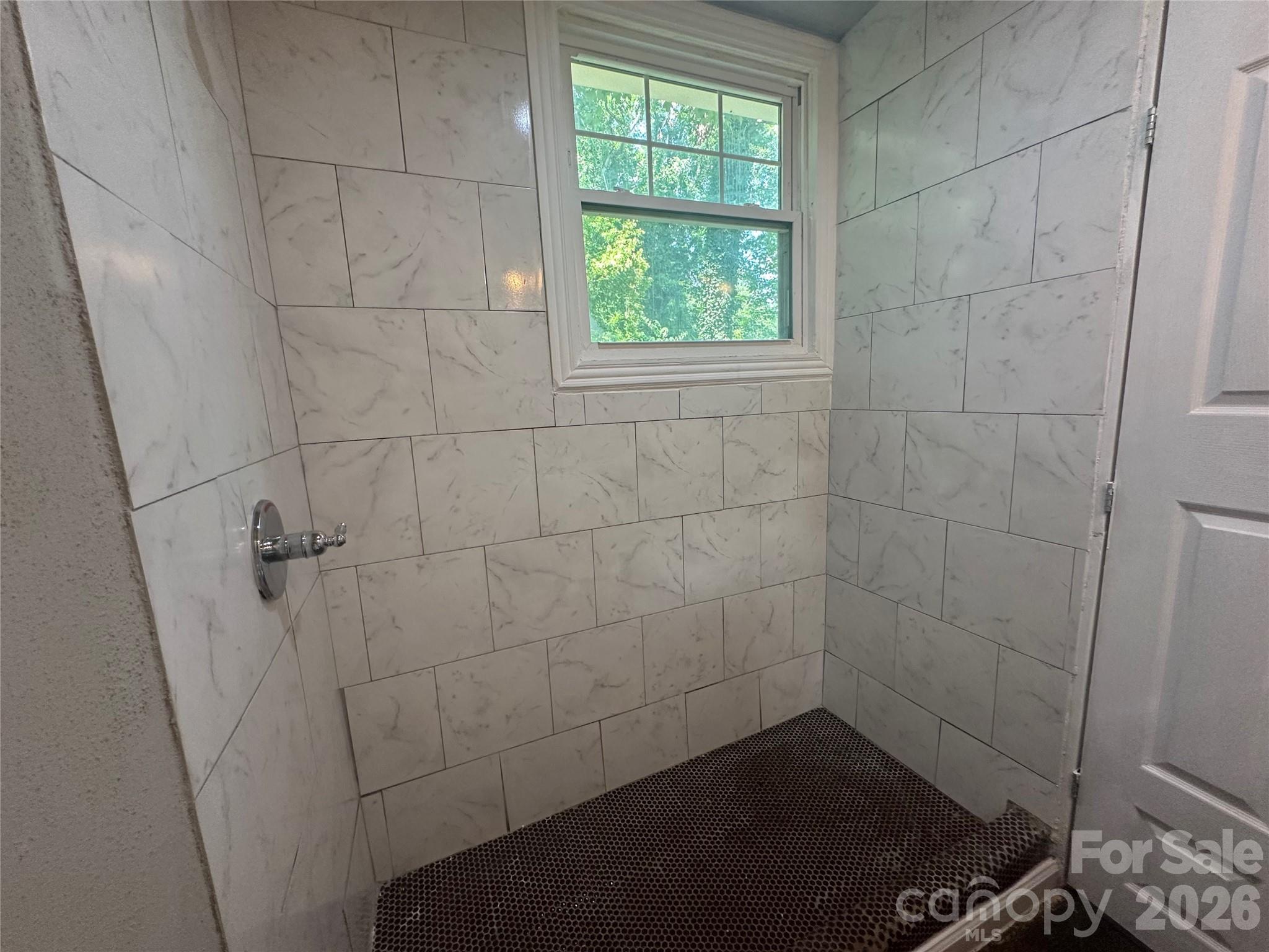 Rear bathRear bath - 1005 William Drive, Winston Salem