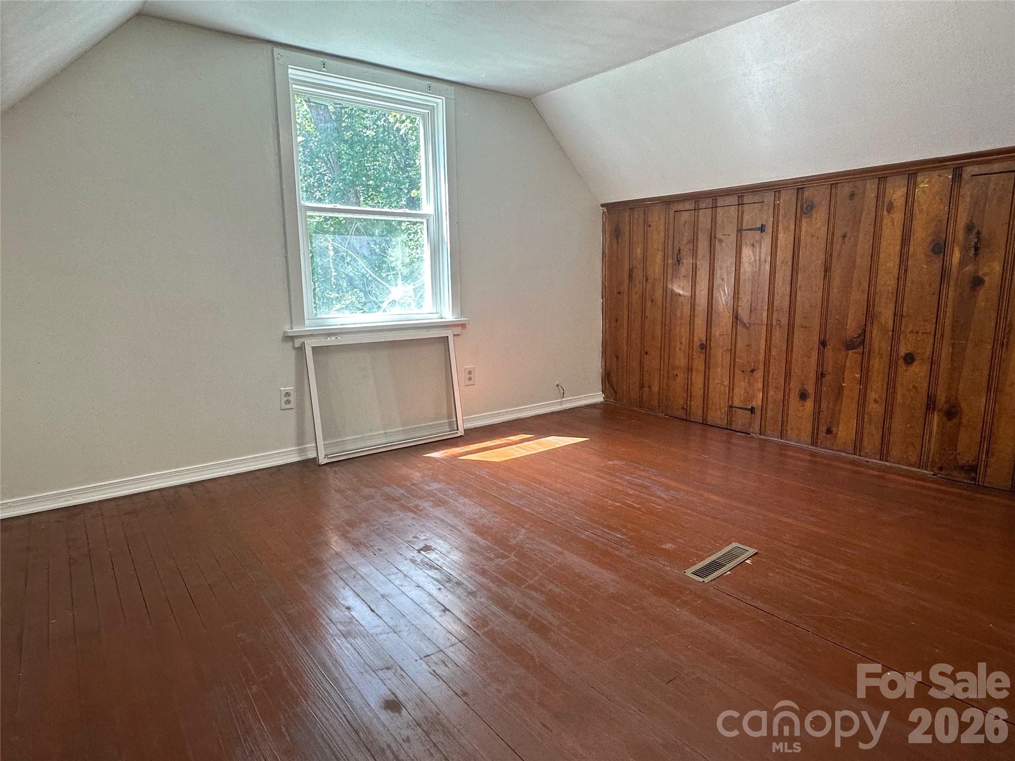Upper bedroom - 1005 William Drive, Winston Salem