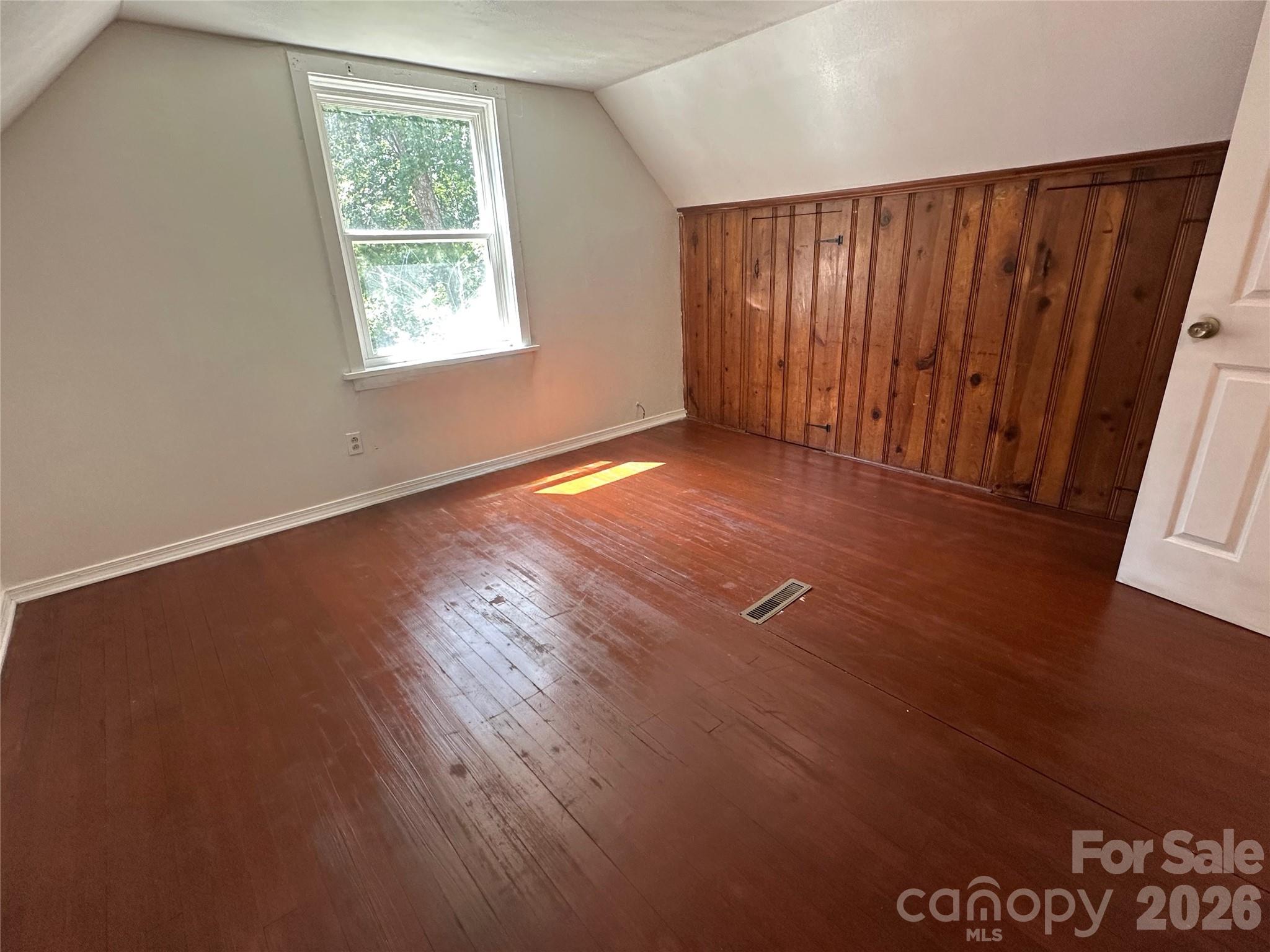 Upper Bedroom - 1005 William Drive, Winston Salem
