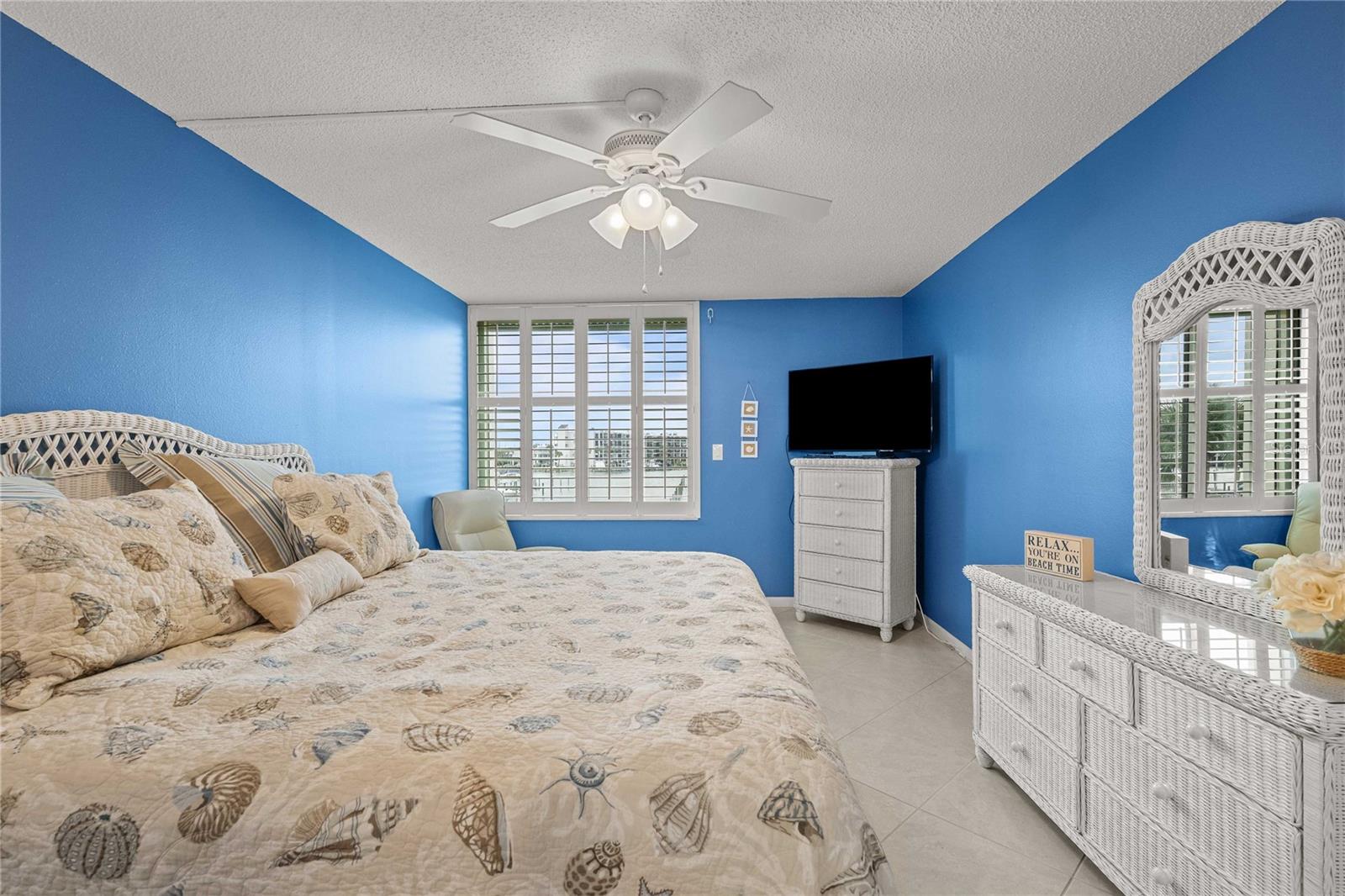 Condominium at 9525 BLIND PASS RD #206, ST PETERSBURG, photo 20 of 49