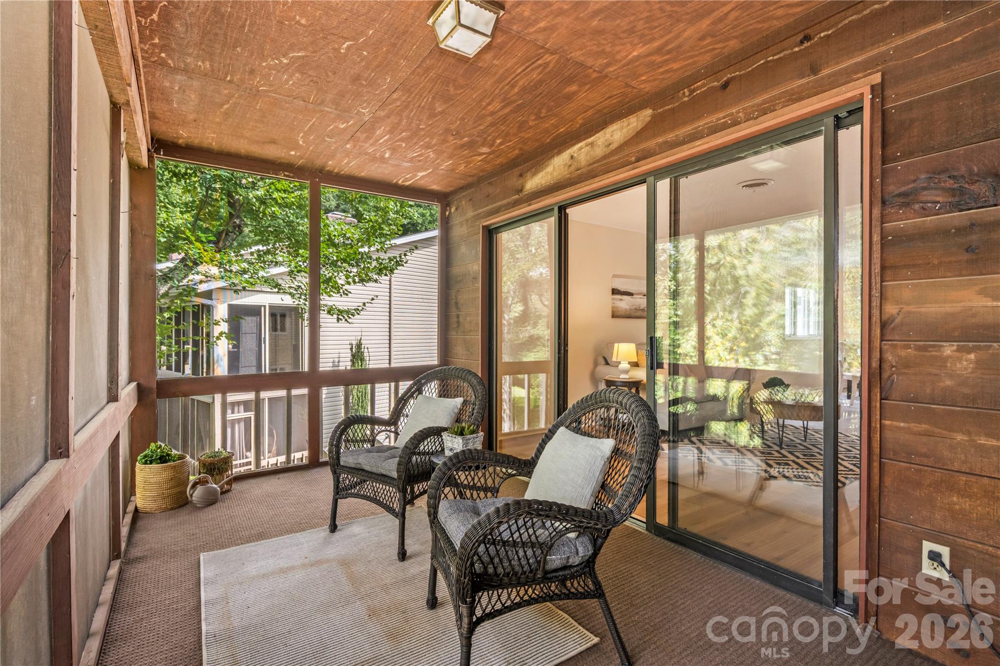 Screened in Back Porch overlooking beautiful green space - 181 N Britton Creek Court, Hendersonville
