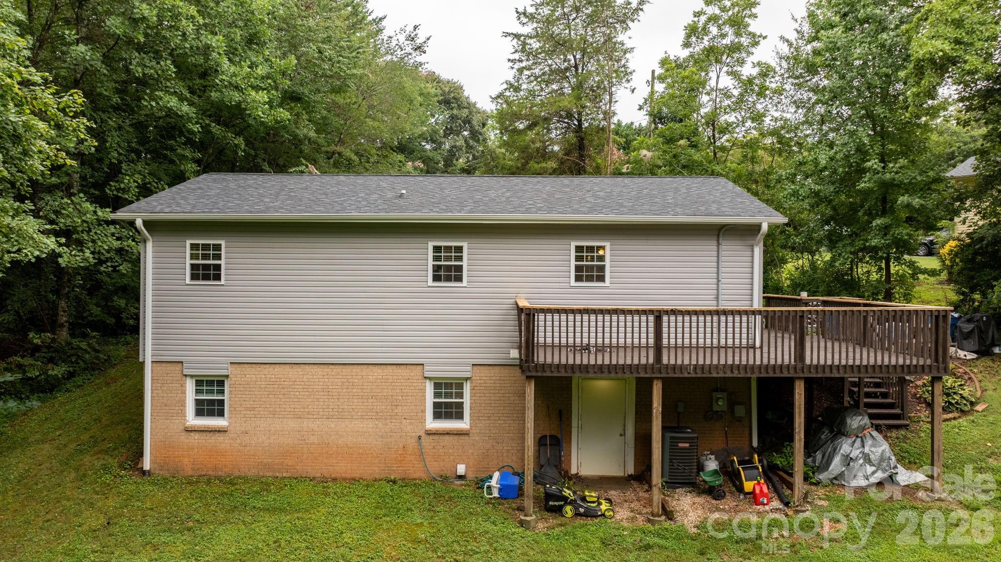 Single Family Residence at 1172 Sunset Court, Conover, photo 24 of 32