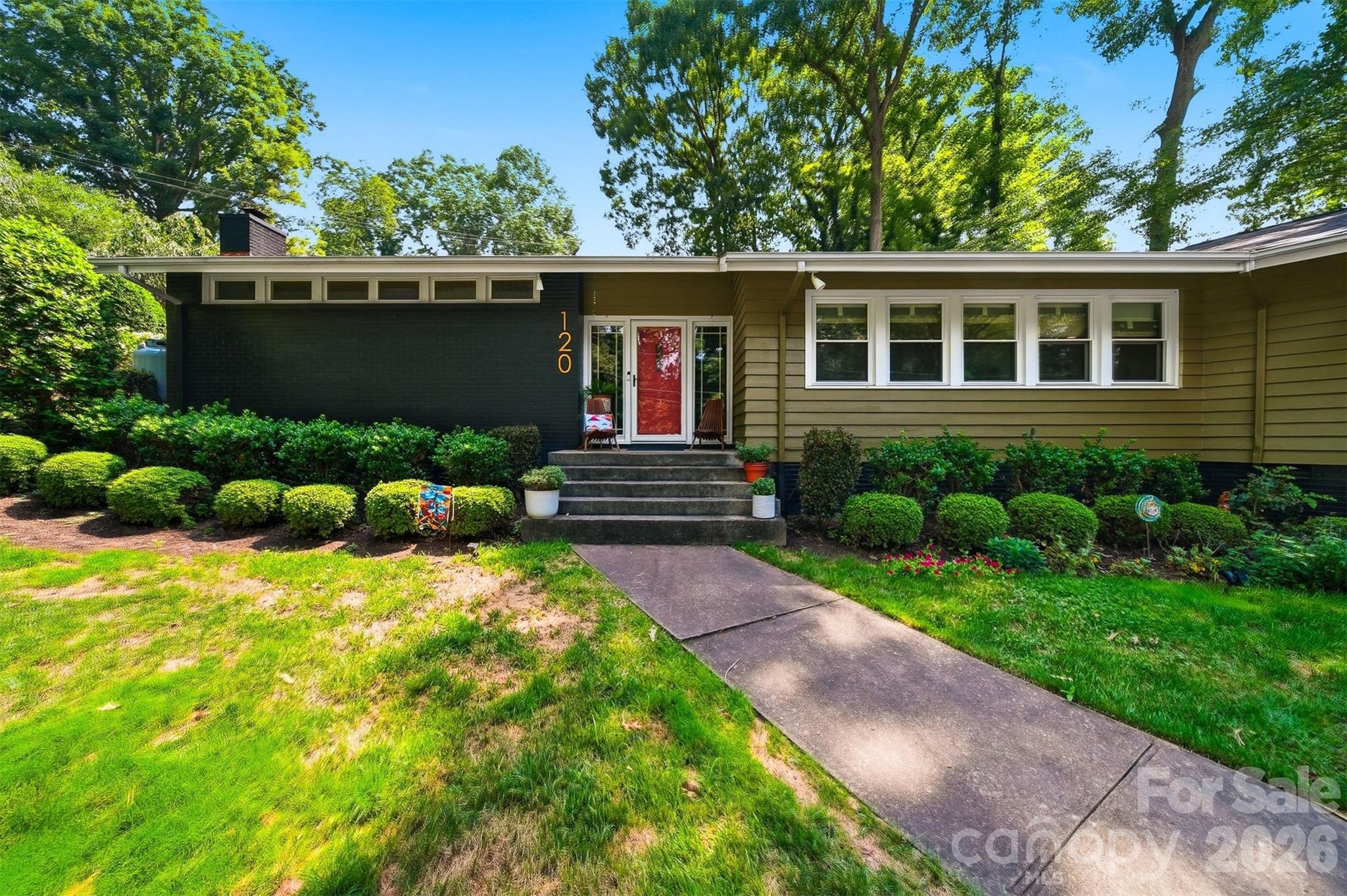 120 Woodland Drive