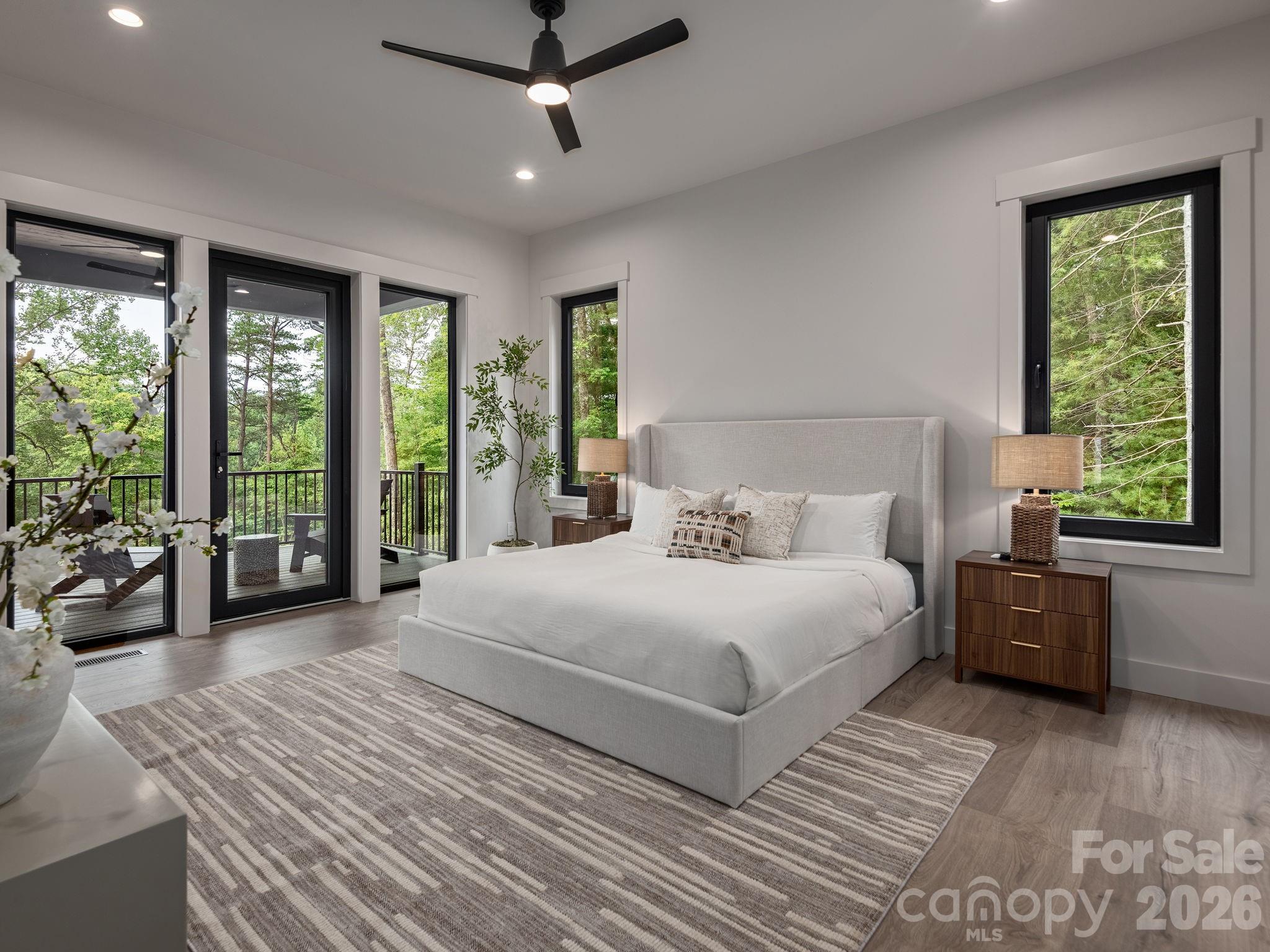 Single Family Residence at 148 Reserve Way, Hendersonville, photo 14 of 30