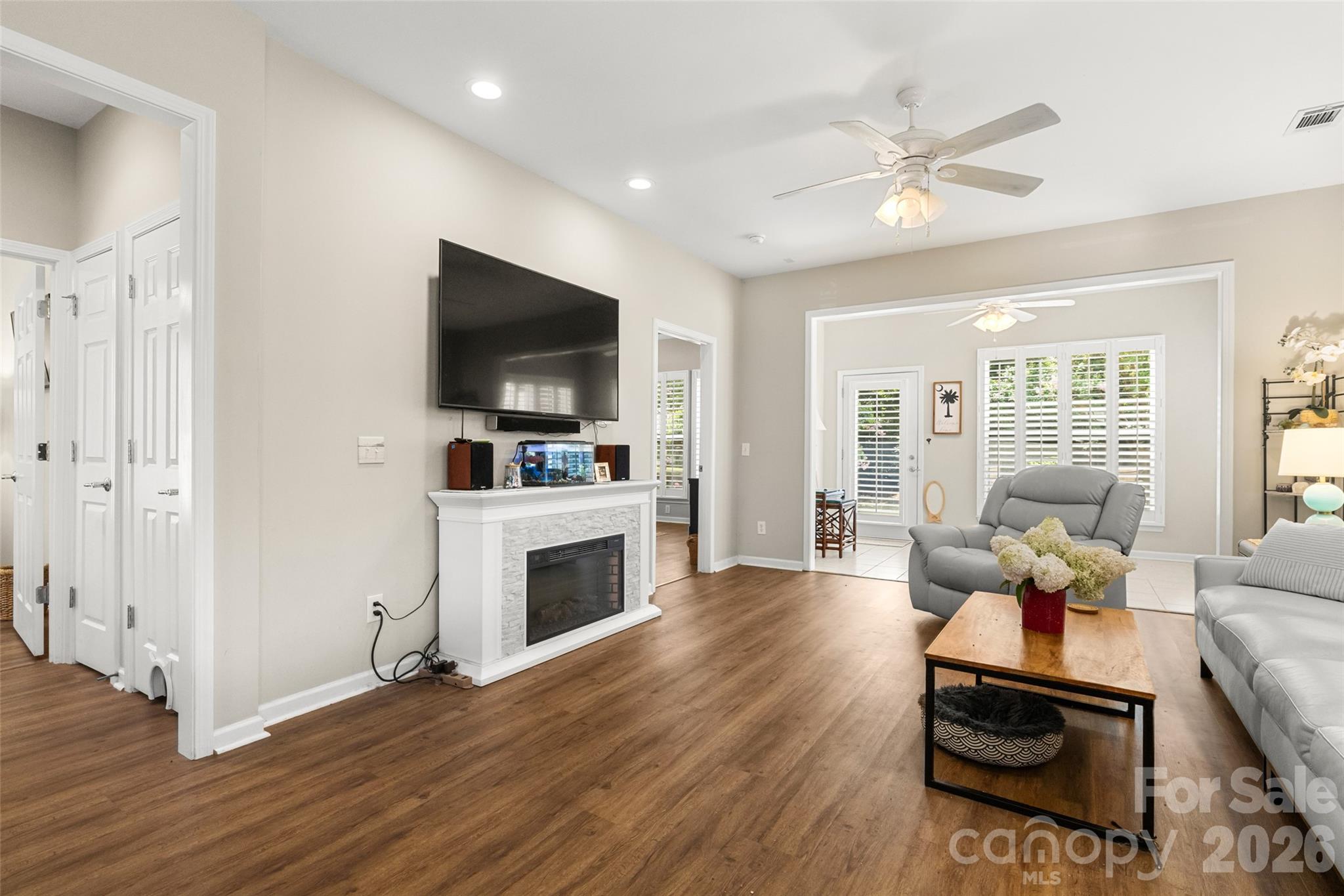 Single Family Residence at 7410 Carolina Jessamine Court, Fort Mill, photo 13 of 41