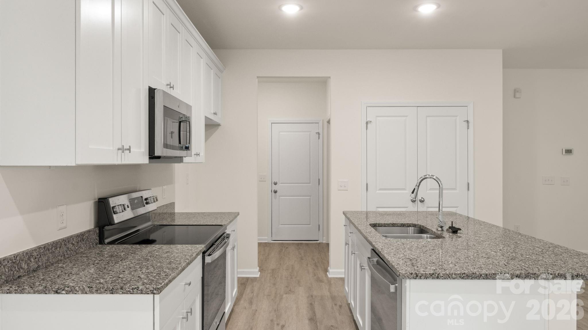 Kitchen - 4029 Rolling Creek Drive, Vale