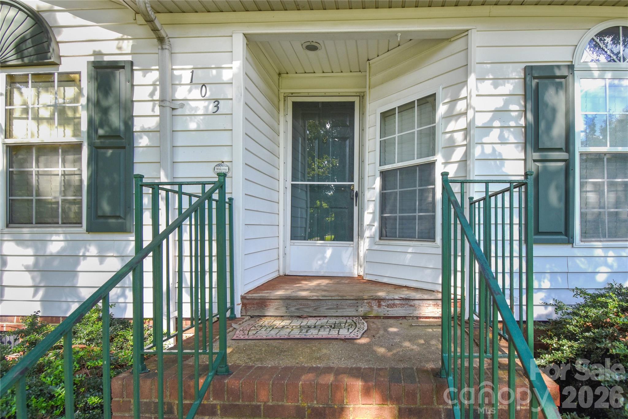 Single Family Residence at 103 Key West Lane, Mooresville, photo 2 of 30