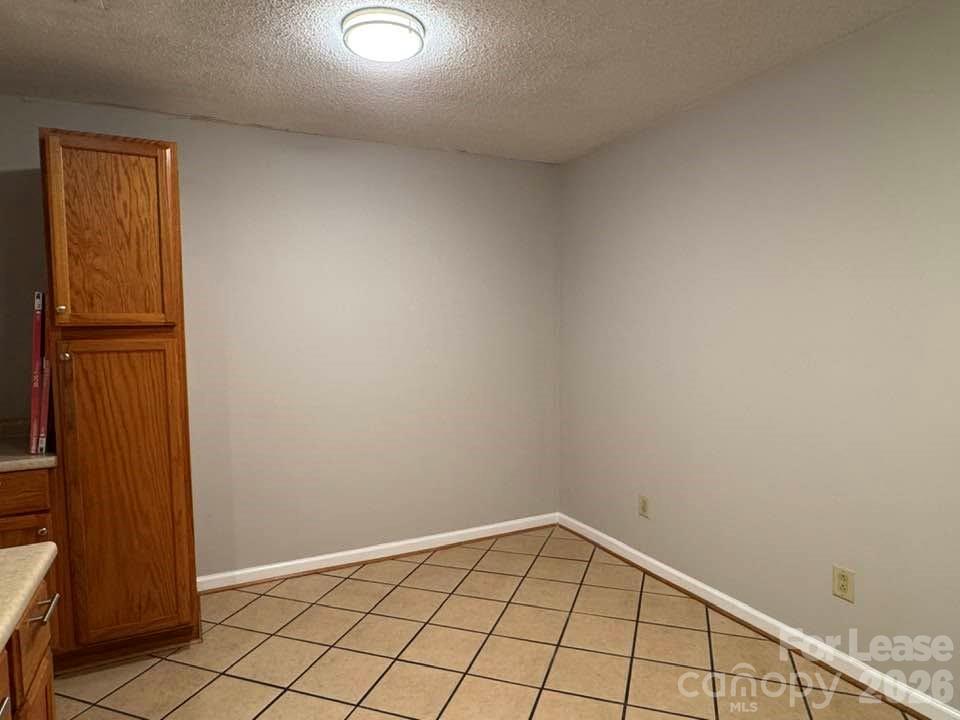 Apartment at 411 Ludwick Avenue, Salisbury, photo 4 of 16