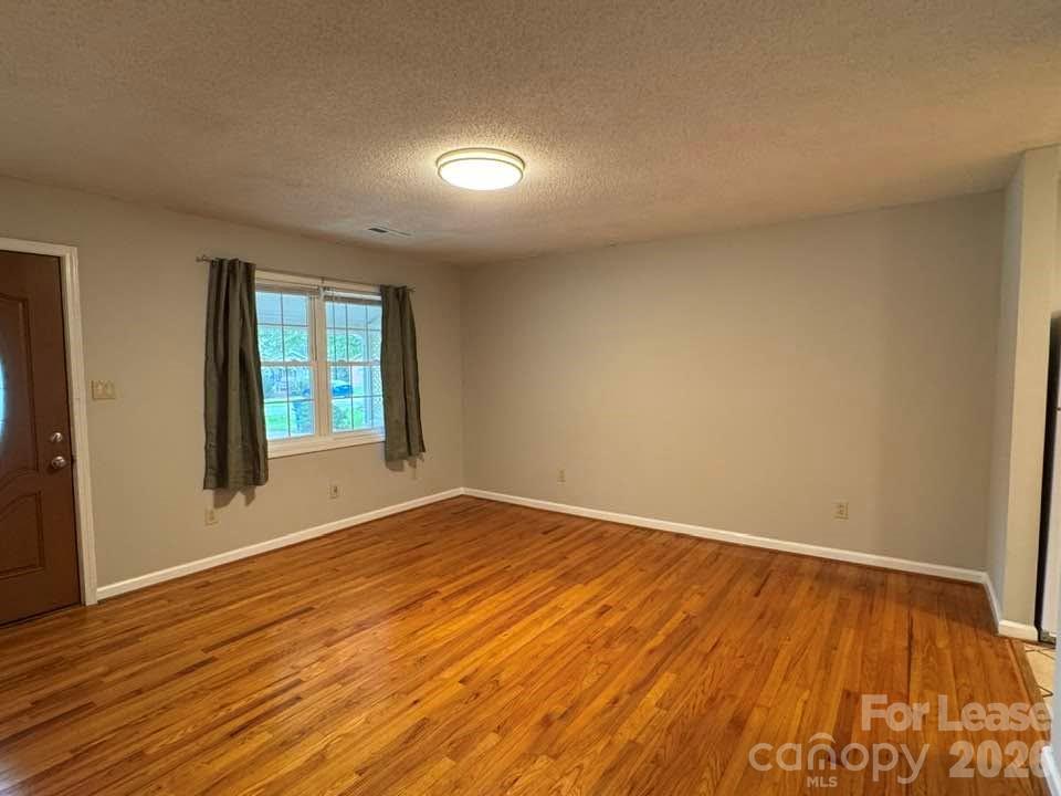 Apartment at 411 Ludwick Avenue, Salisbury, photo 8 of 16