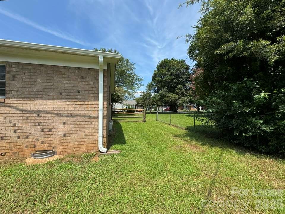Apartment at 411 Ludwick Avenue, Salisbury, photo 15 of 16