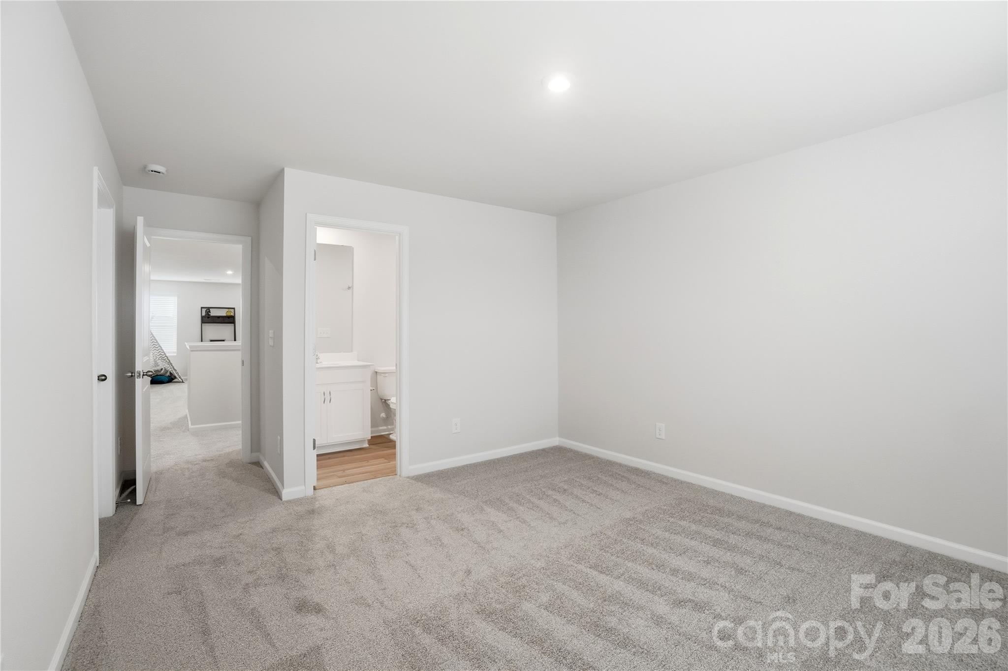 Upstairs bedroom 2 with full bath - 1326 Honey Trail, Monroe