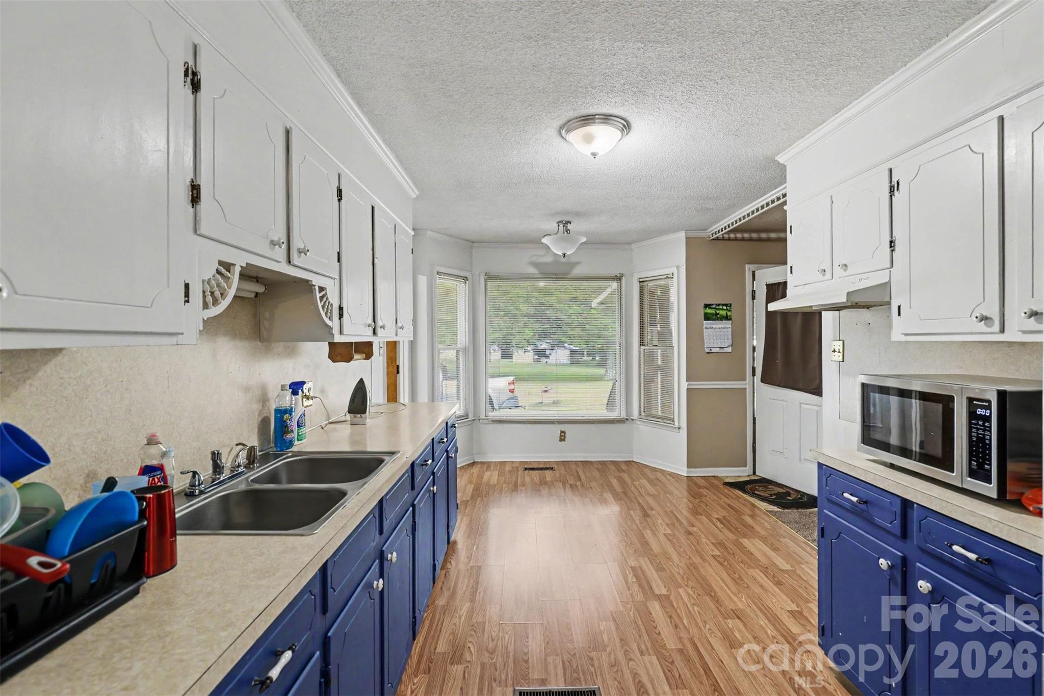 Single Family Residence at 310 Ferret Lane, York, photo 11 of 21