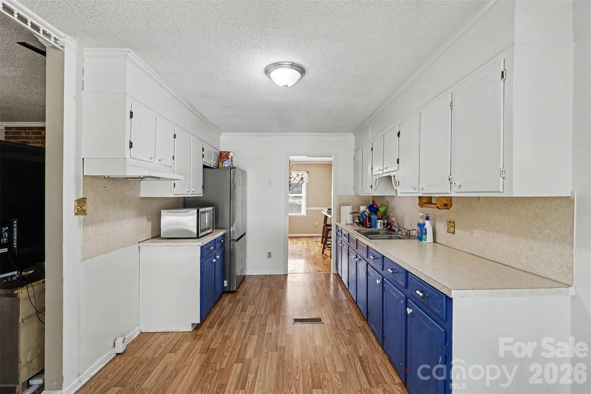 Single Family Residence at 310 Ferret Lane, York, photo 12 of 21