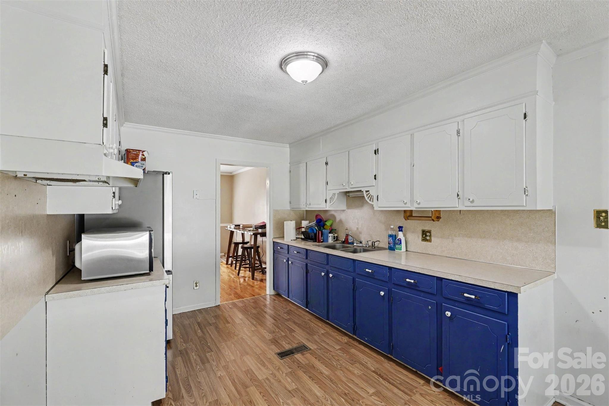 Single Family Residence at 310 Ferret Lane, York, photo 6 of 21