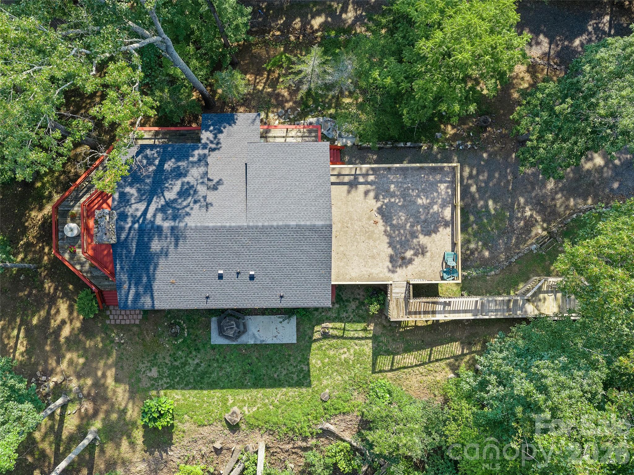Single Family Residence at 820 Wild Rose Lane, Burnsville, photo 2 of 46