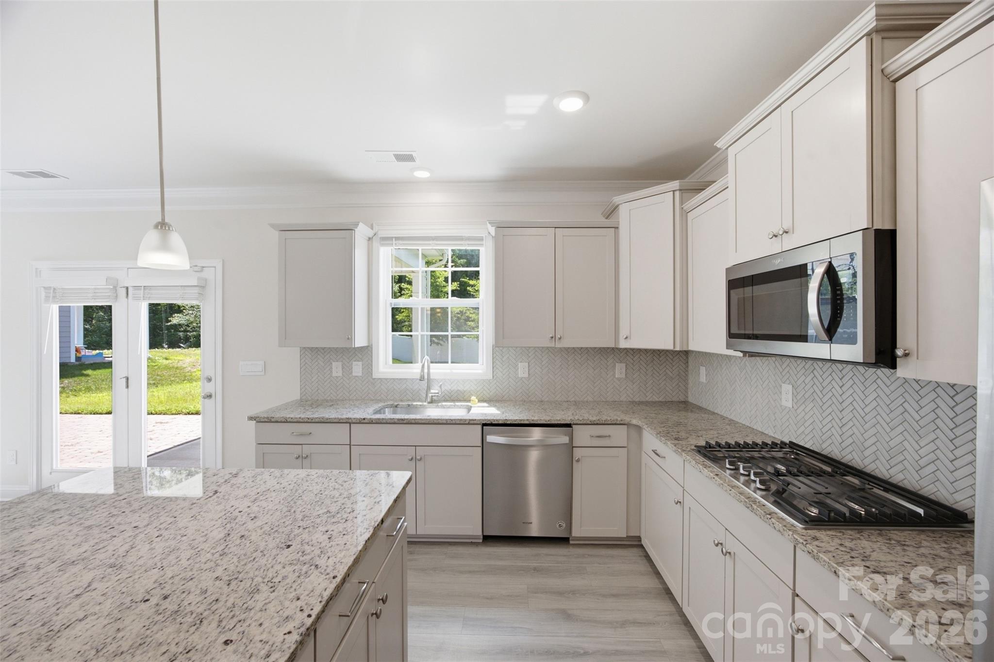 Single Family Residence at 1410 Emma Lane, Lake Wylie, photo 9 of 37