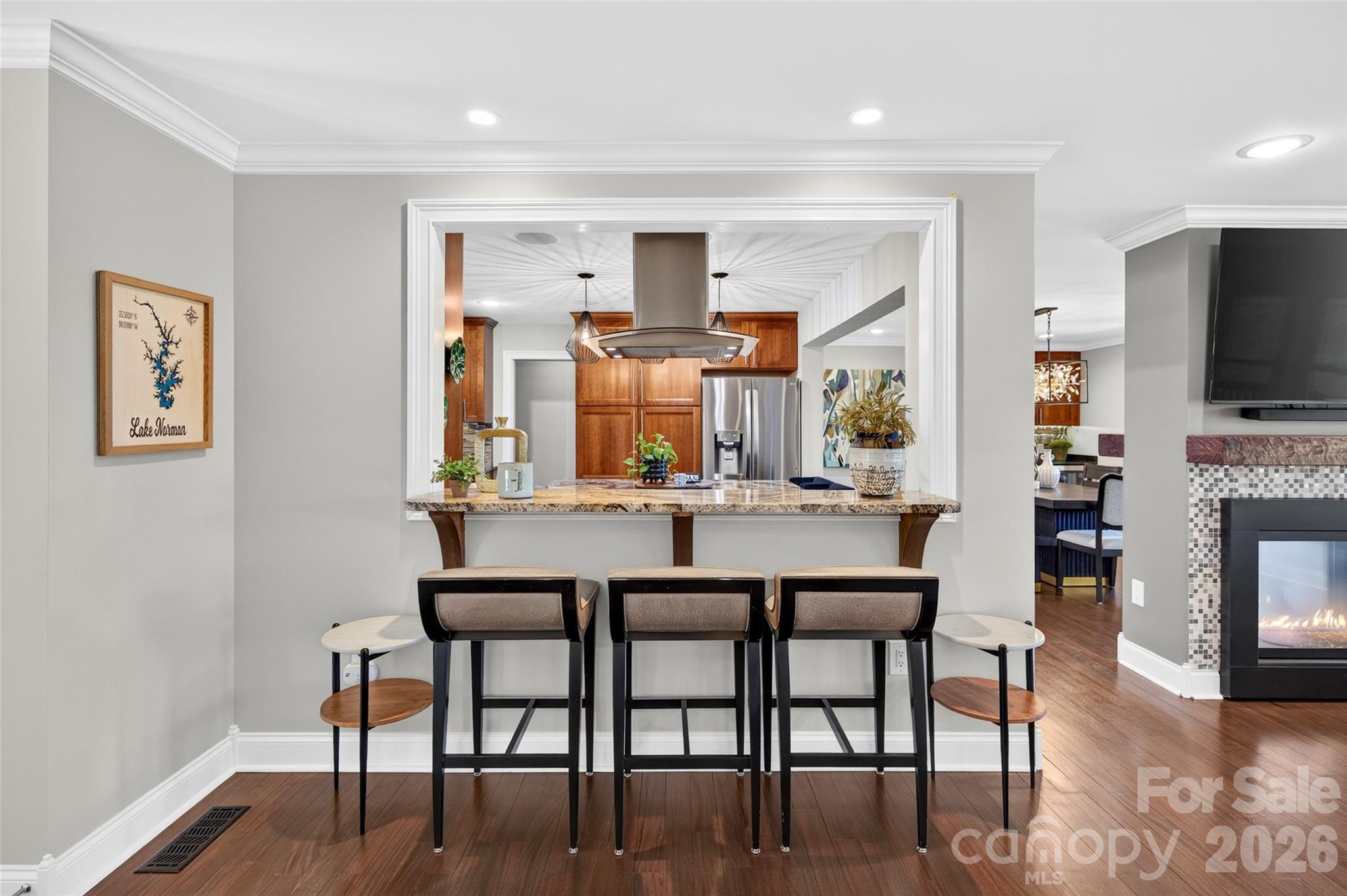 Breakfast Bar Main Level - 7144 Lynbrook Creek Road, Denver
