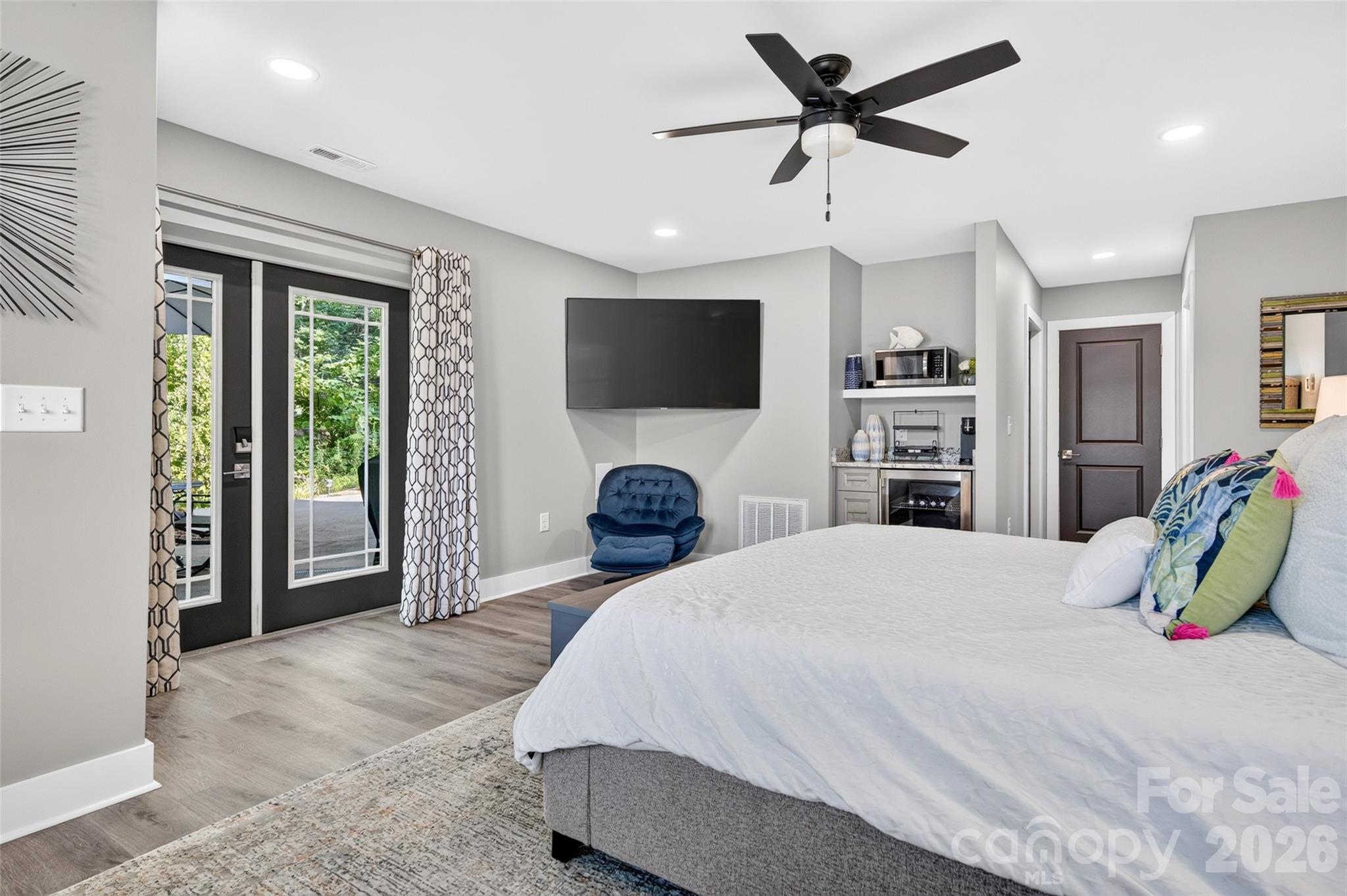 4th Bedroom / Air B&B Room Lower Level or 2nd Primary with Private Patio - 7144 Lynbrook Creek Road, Denver