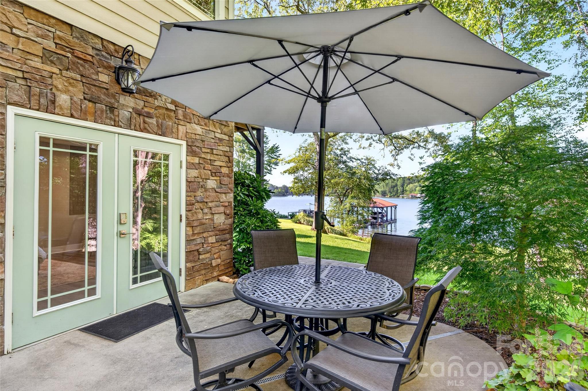 Private Patio - 7144 Lynbrook Creek Road, Denver