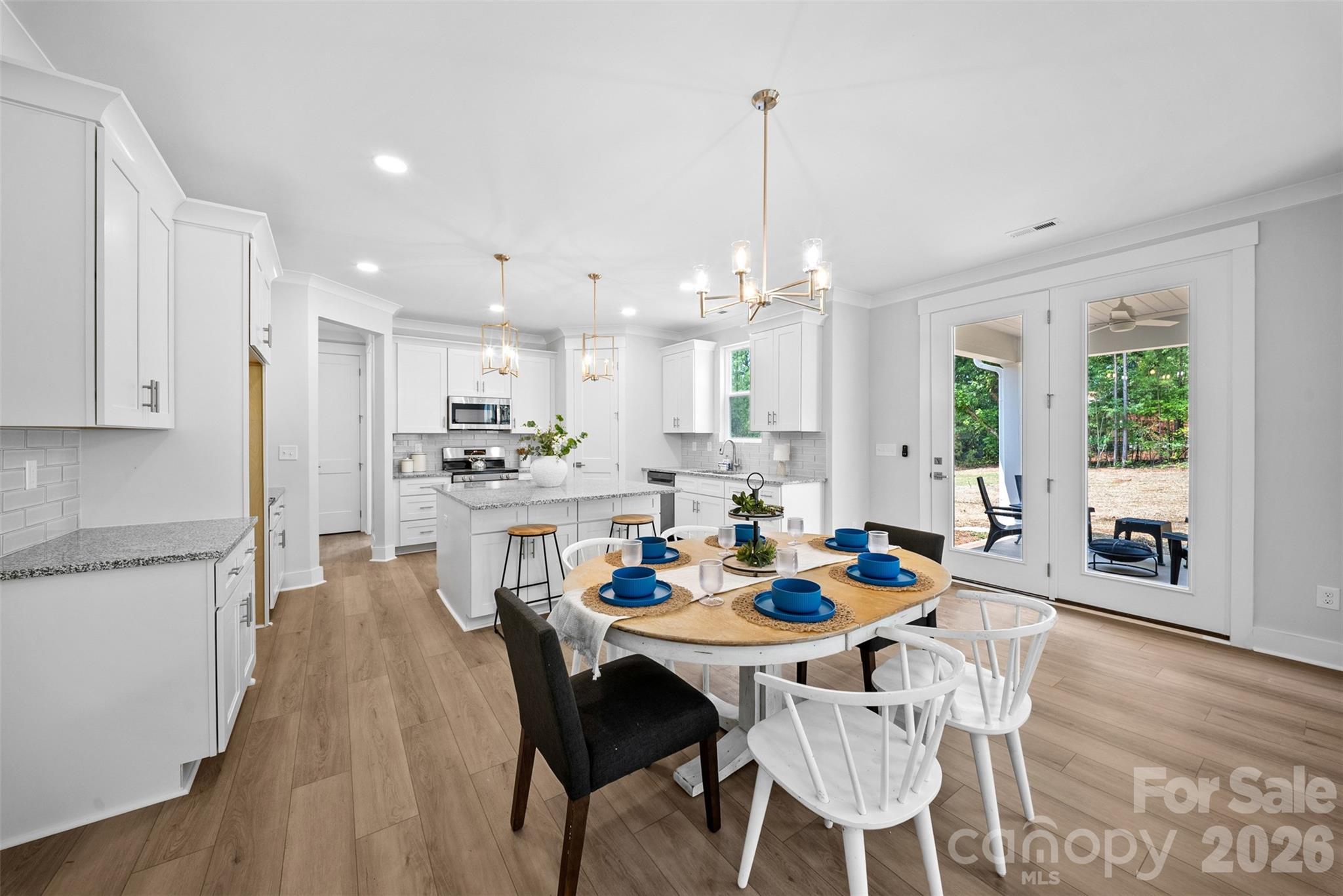 Single Family Residence at 170 Silver Creek Drive, Concord, photo 6 of 41