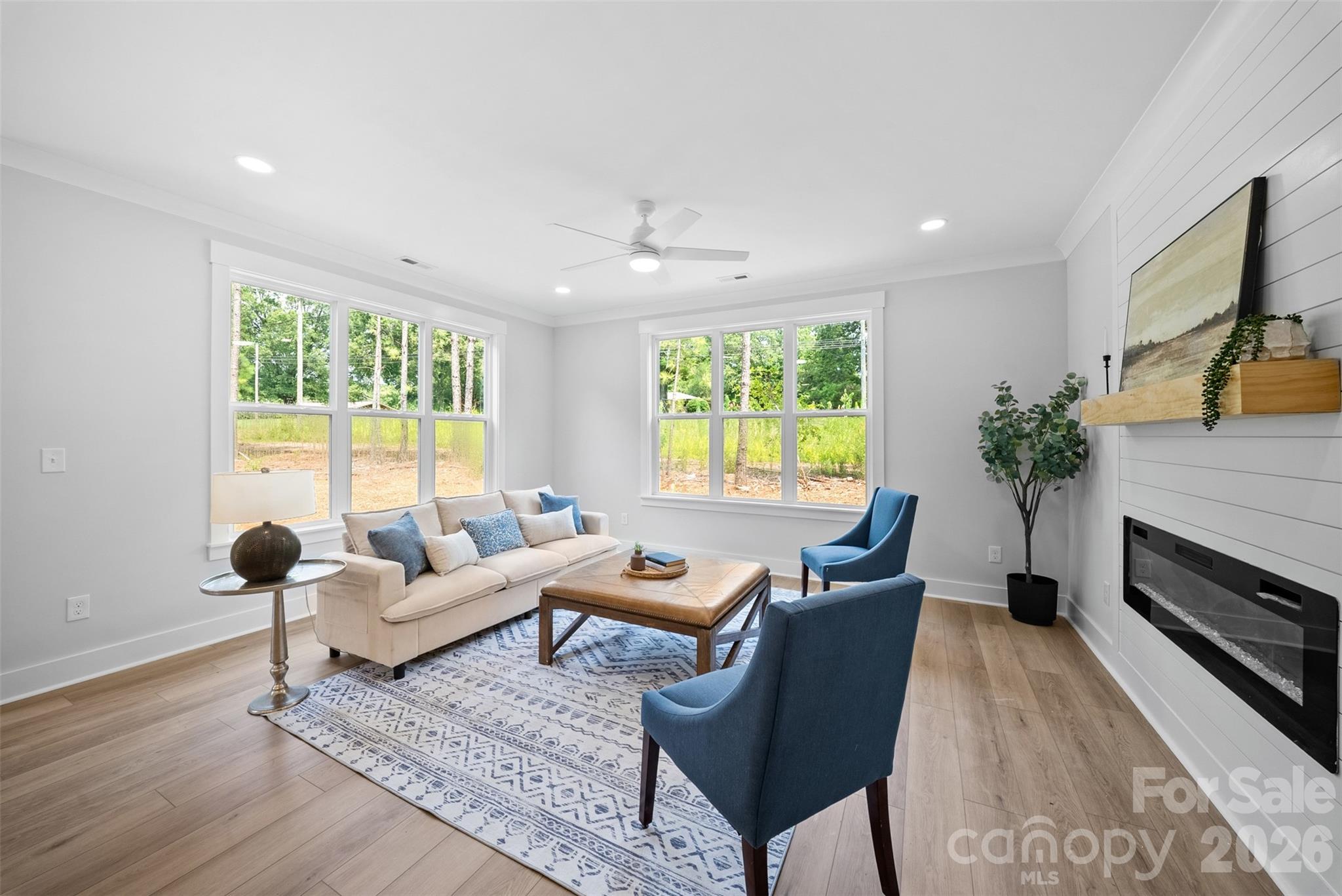 Single Family Residence at 170 Silver Creek Drive, Concord, photo 15 of 41