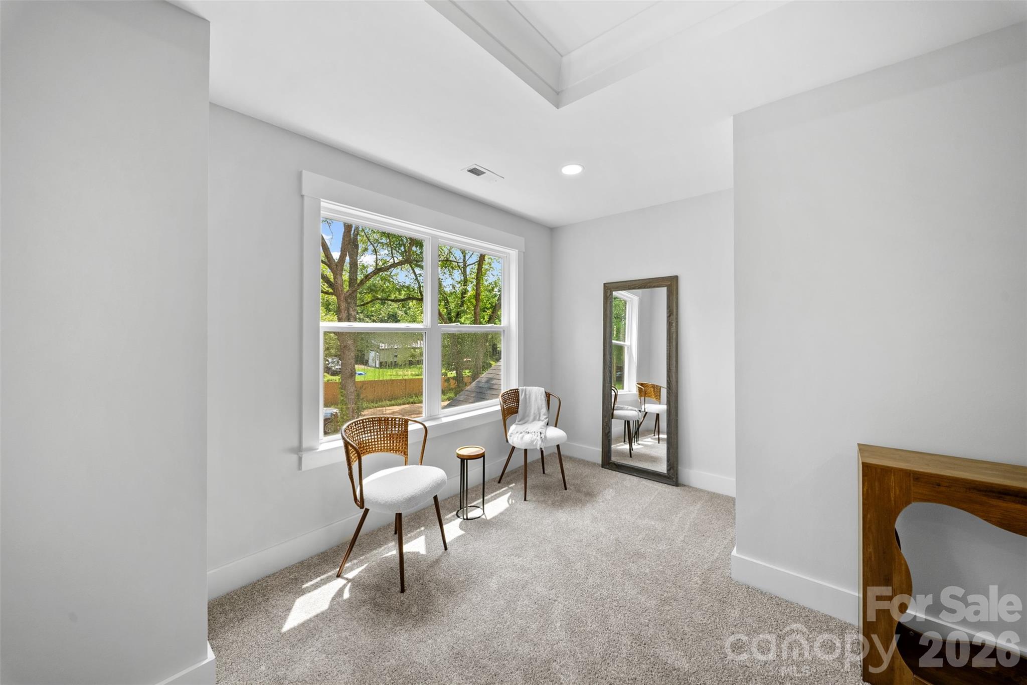 Single Family Residence at 170 Silver Creek Drive, Concord, photo 16 of 41
