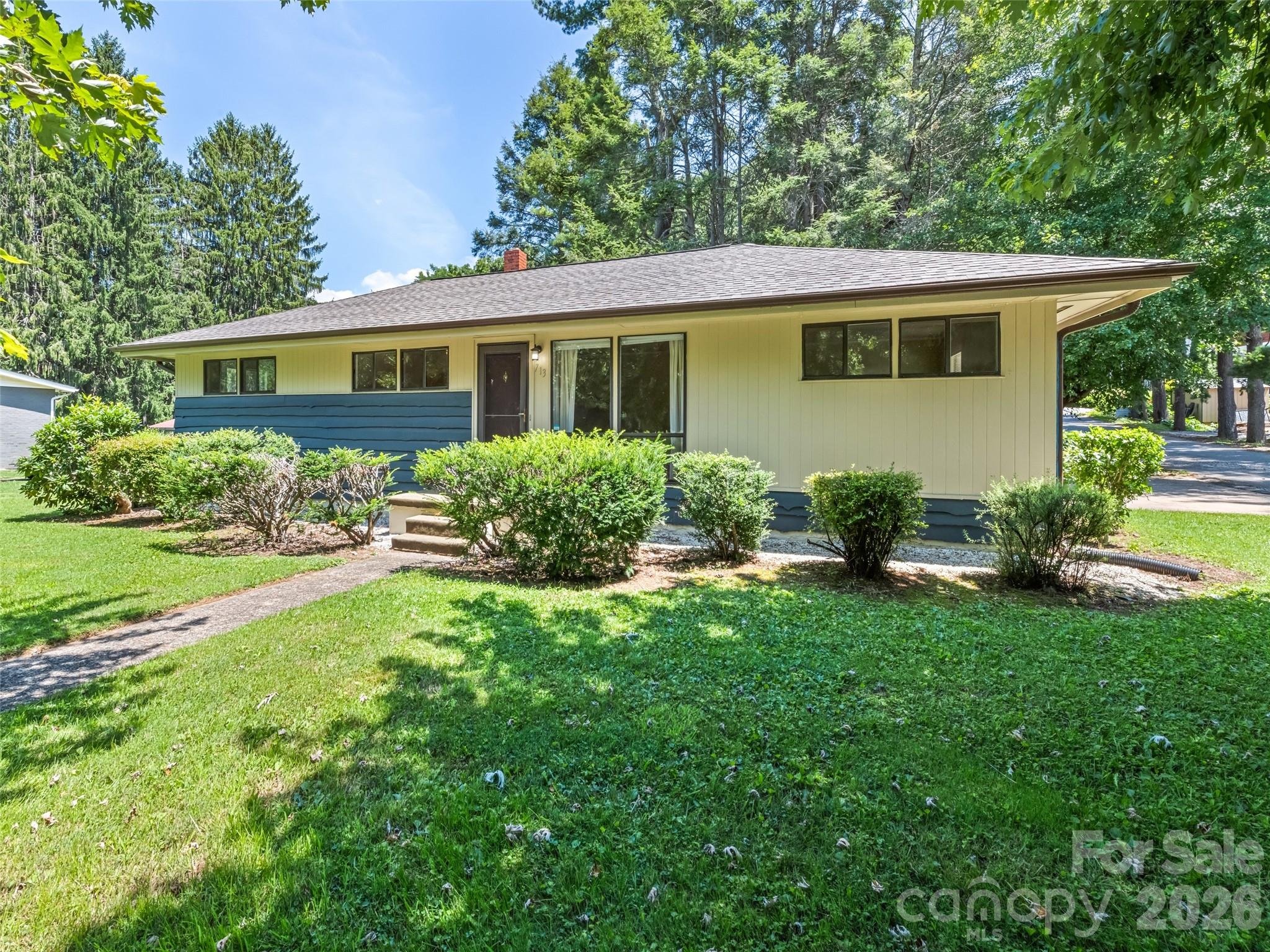 Single Family Residence at 713 Brown Avenue, Waynesville, photo 3 of 35