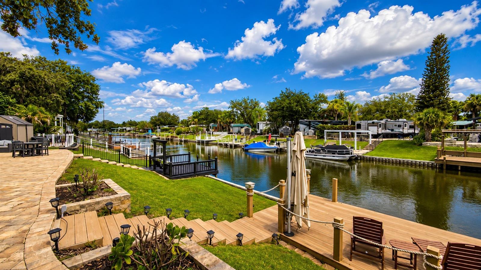 453 WATERWAY DR