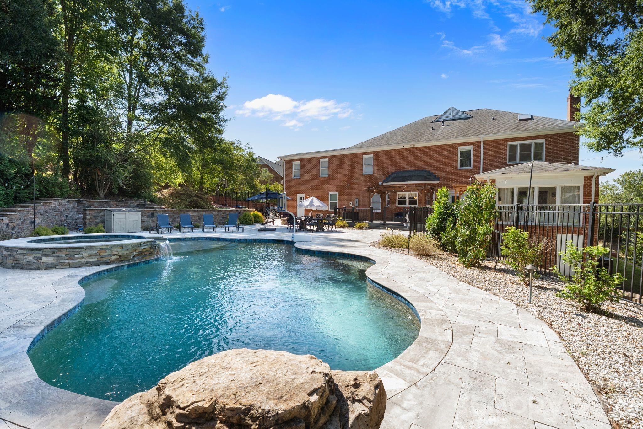 Single Family Residence at 1006 Chelsea Place, Matthews, photo 44 of 46