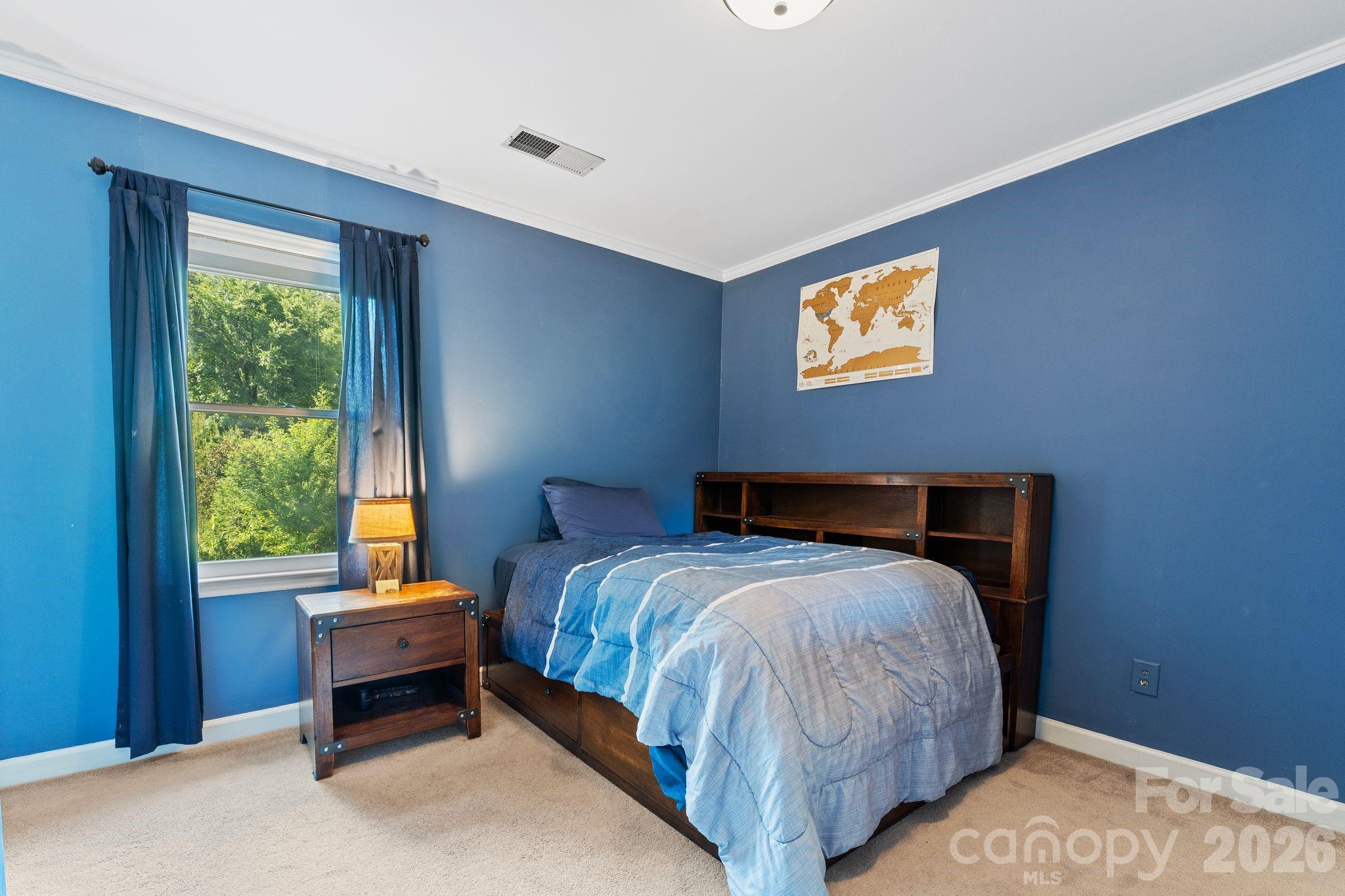 Single Family Residence at 1006 Chelsea Place, Matthews, photo 19 of 46