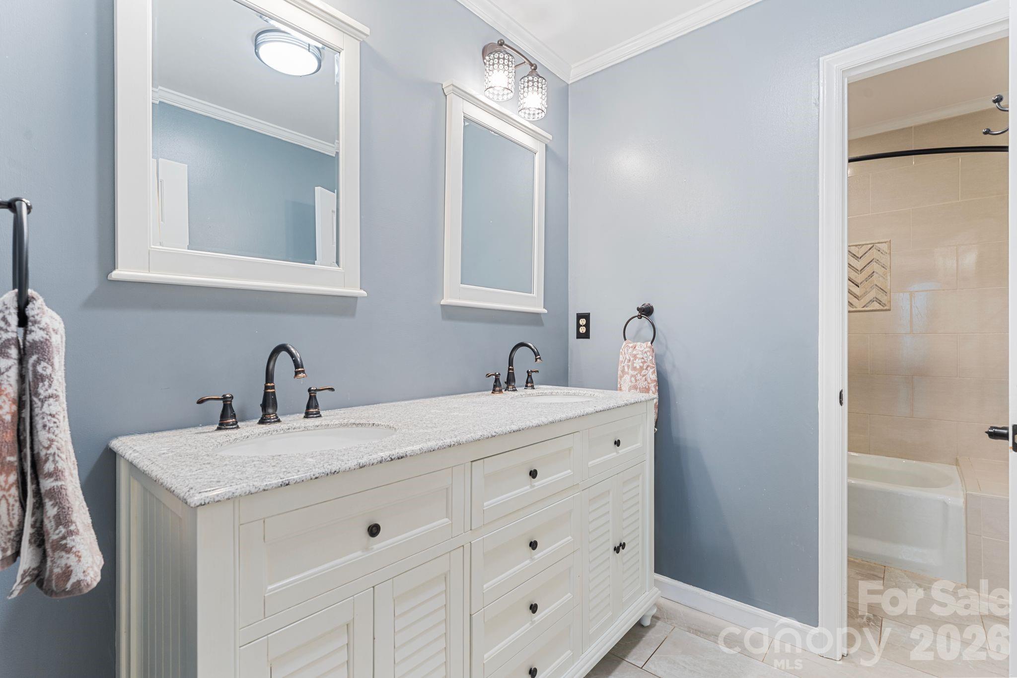 Single Family Residence at 1006 Chelsea Place, Matthews, photo 30 of 46
