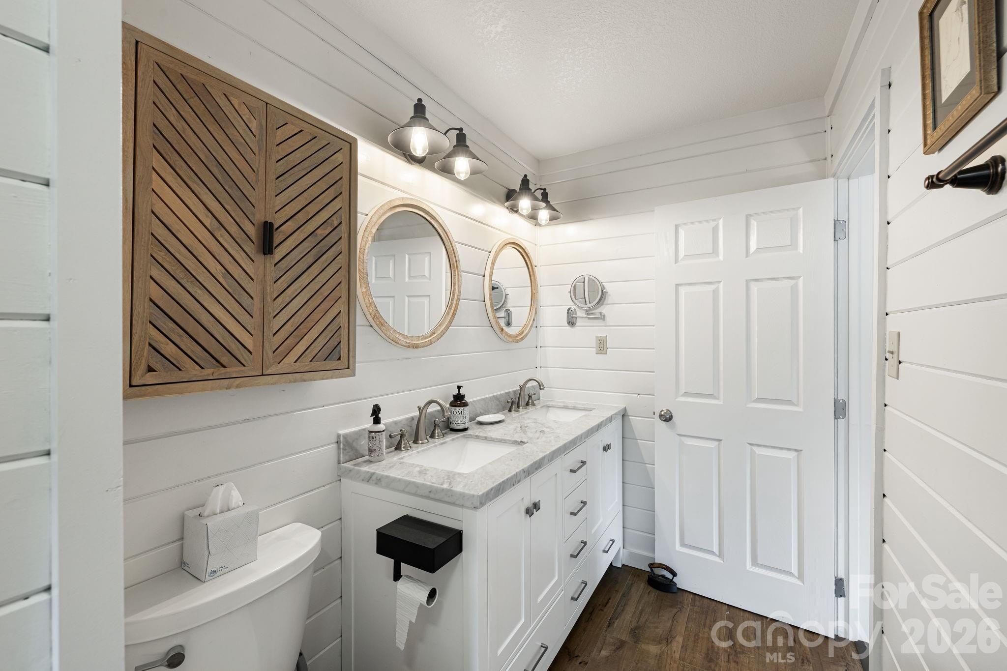 Single Family Residence at 129 Finney Lane, Mars Hill, photo 19 of 48