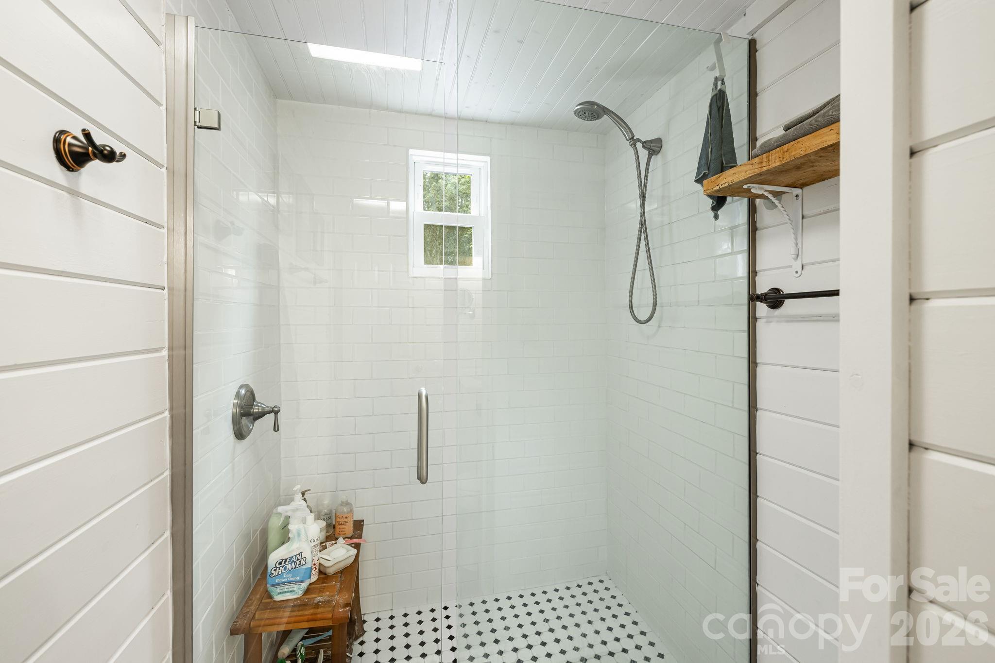 Single Family Residence at 129 Finney Lane, Mars Hill, photo 20 of 48