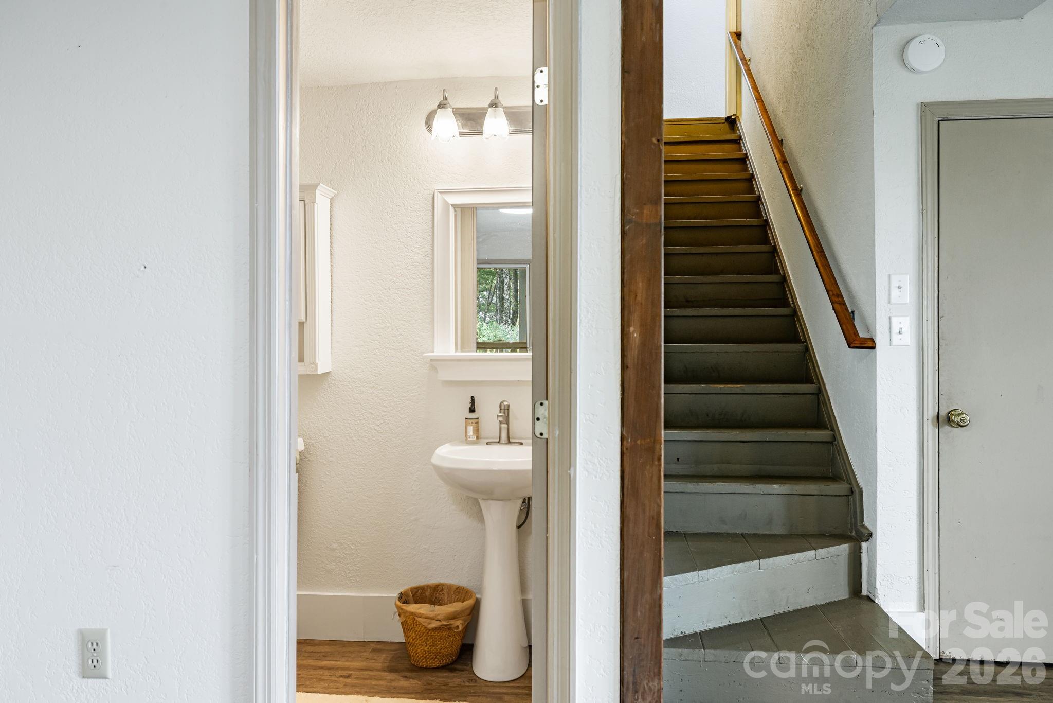 Single Family Residence at 129 Finney Lane, Mars Hill, photo 23 of 48