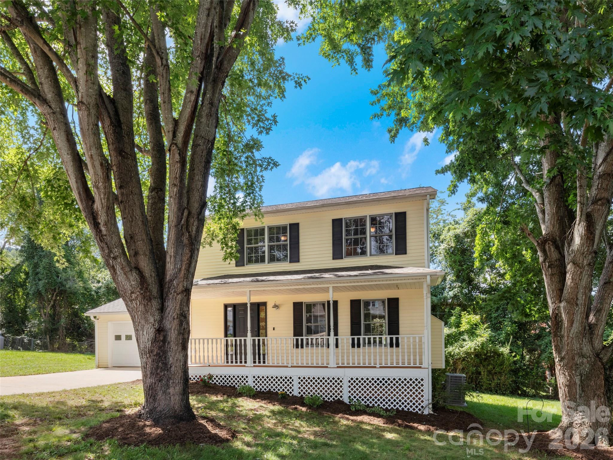 Single Family Residence at 17 Mill Stone Drive, Asheville, photo 2 of 24