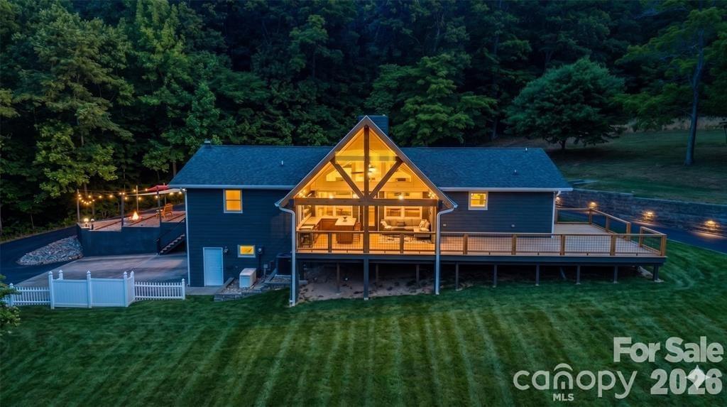 Beautiful main house - 97 Whippoorwill Lane, Fairview
