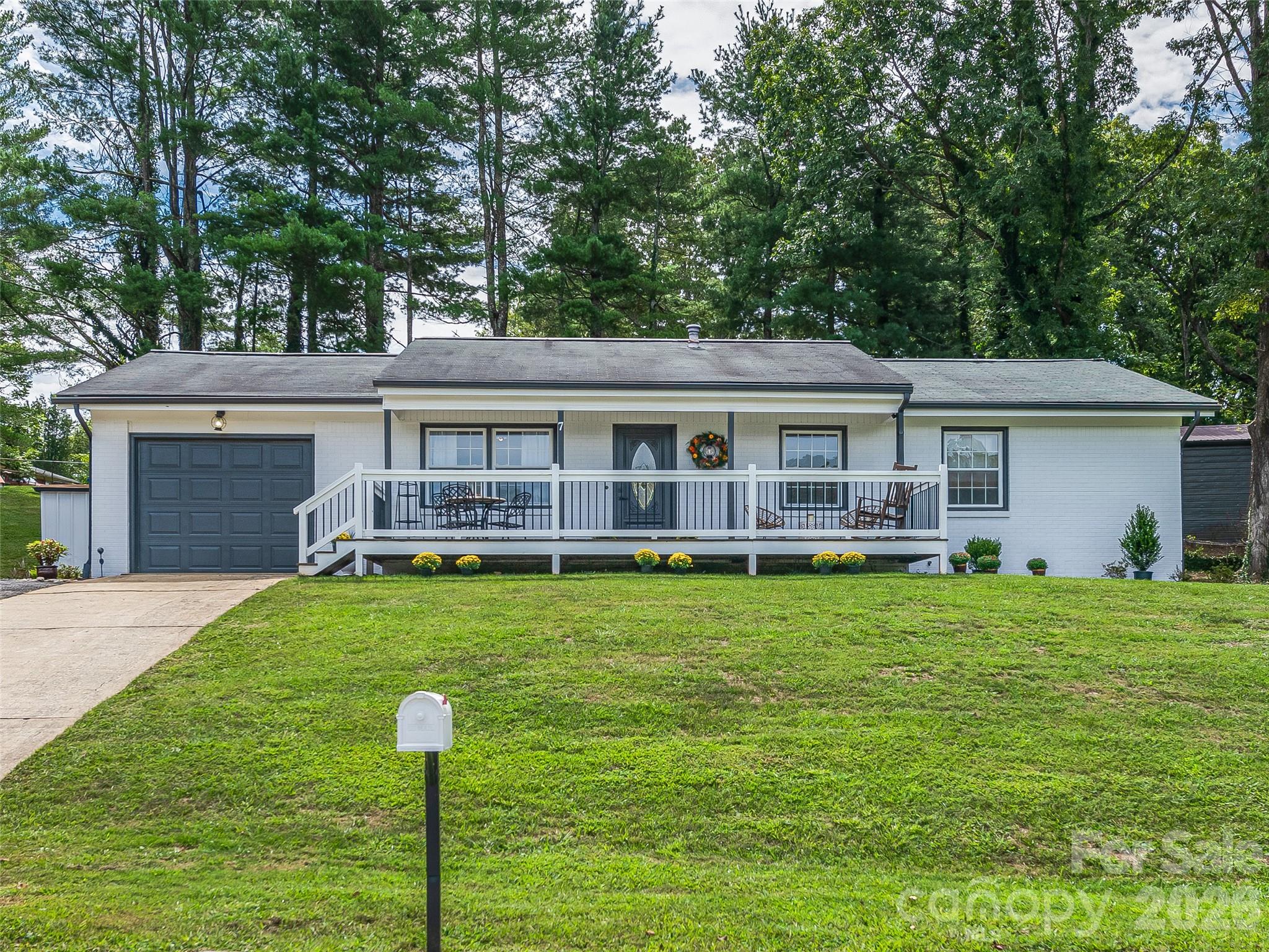 Home Happens Here - 7 Southwicke Drive, Arden