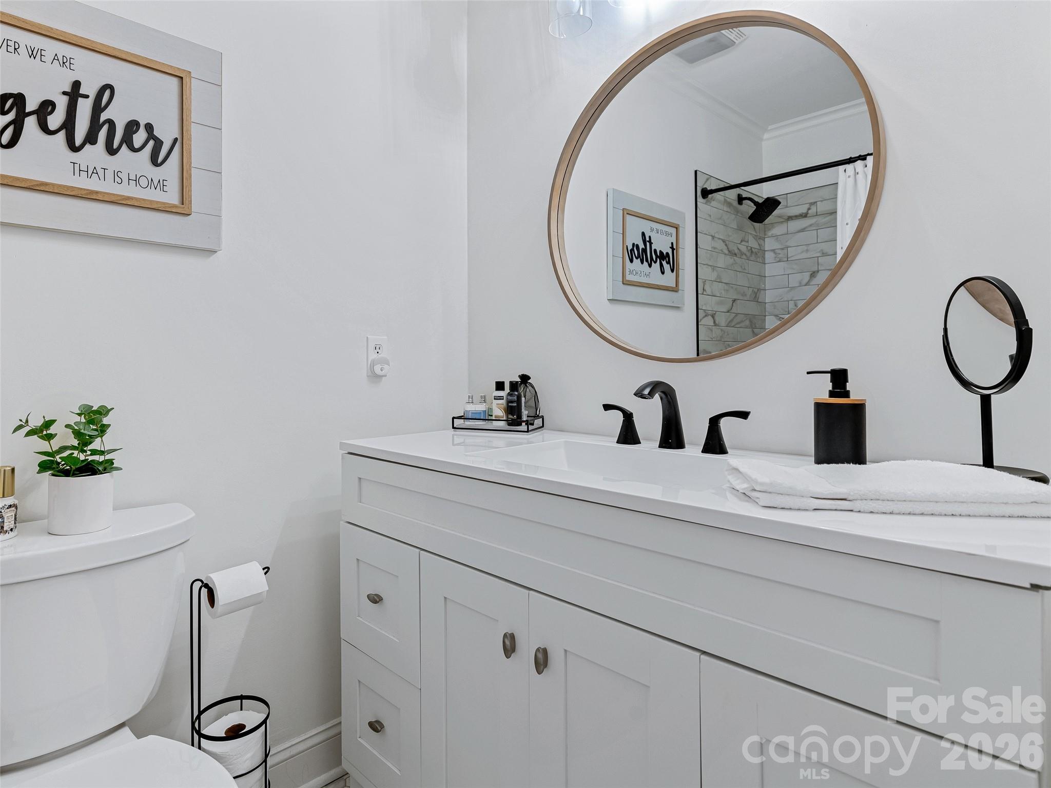 Guest bathroom - 7 Southwicke Drive, Arden