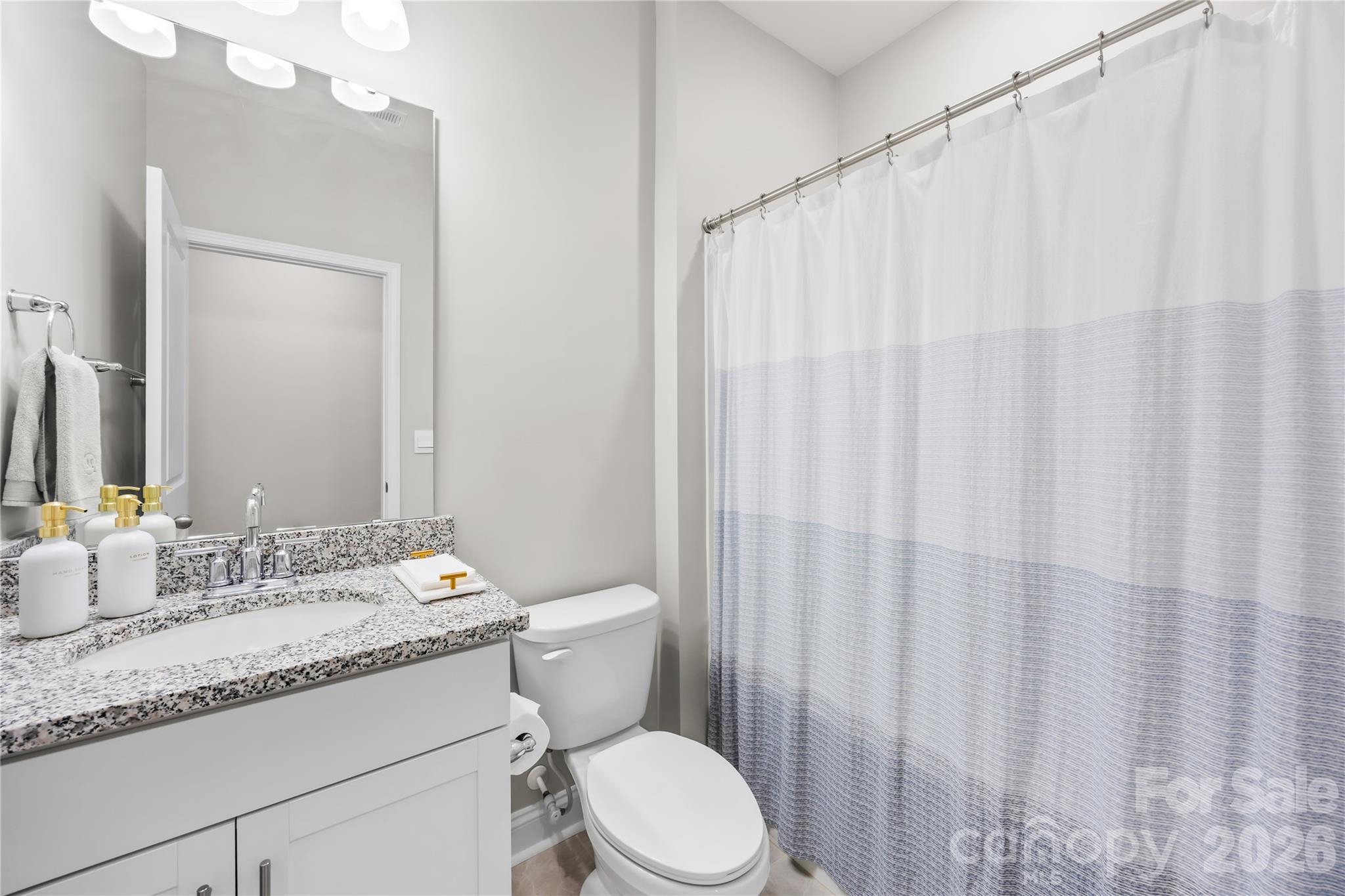 1st Floor Full bathroom - 116 Aviendha Lane, Troutman