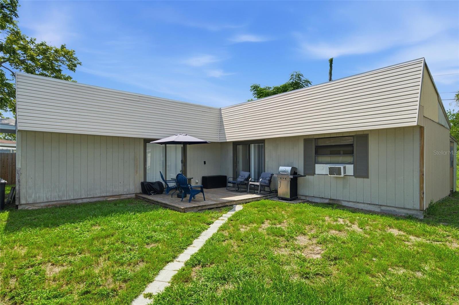 Single Family Residence at 6252 MASSACHUSETTS AVE, NEW PORT RICHEY, photo 9 of 37
