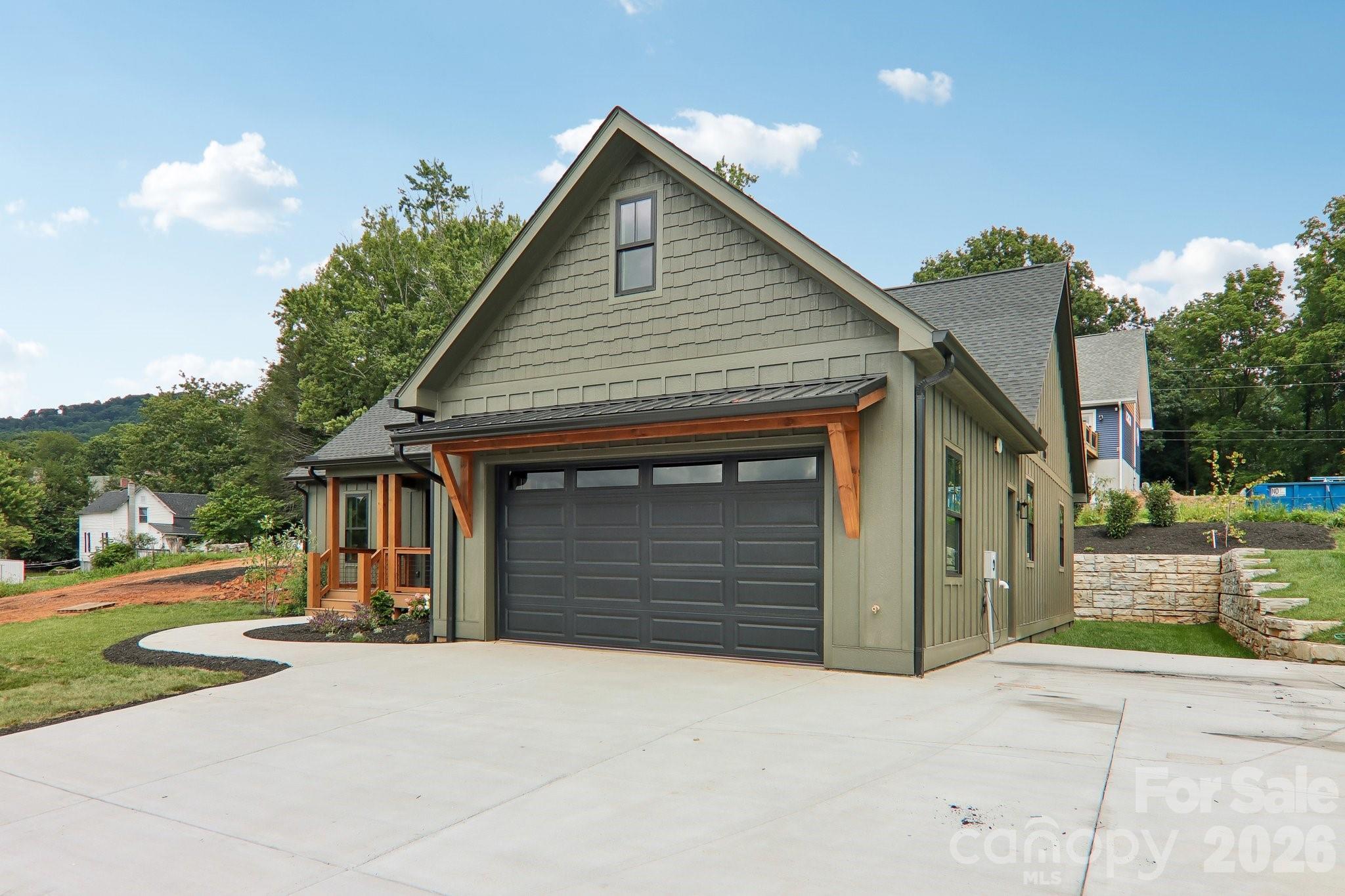 Single Family Residence at 32 South View Drive, Burnsville, photo 2 of 20