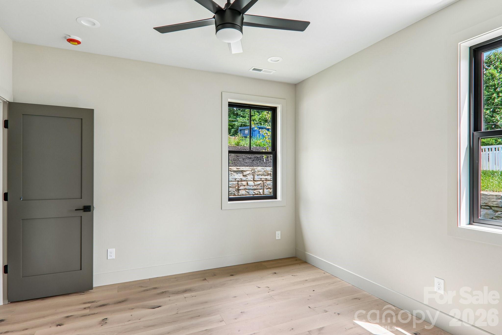 Single Family Residence at 32 South View Drive, Burnsville, photo 8 of 20