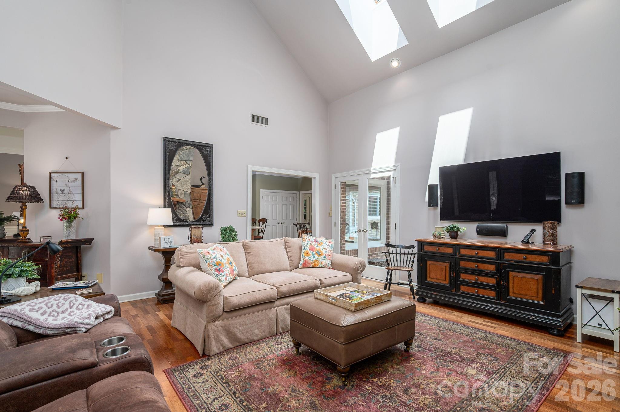 Single Family Residence at 5023 Samuel Pinckney Drive, Belmont, photo 7 of 45
